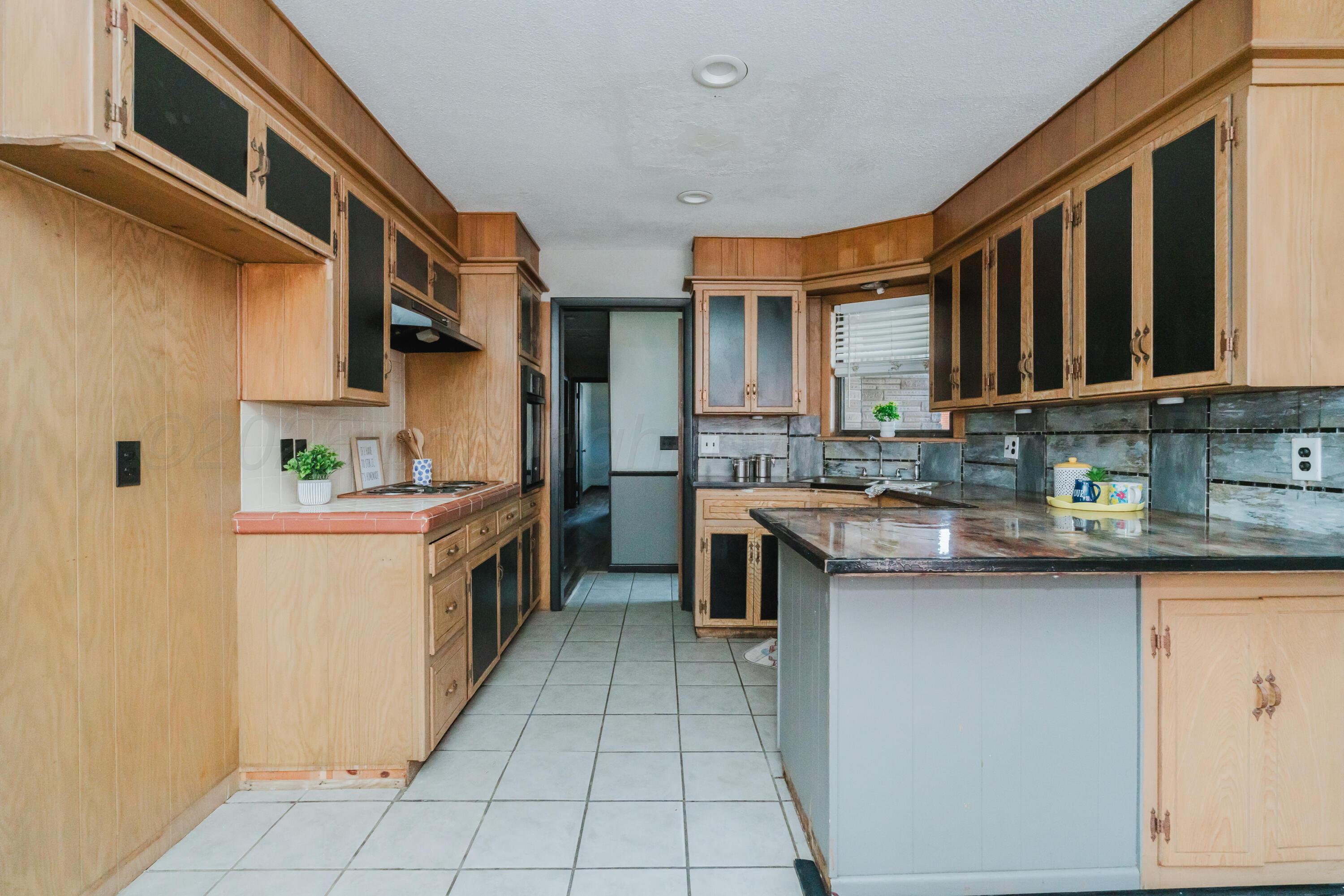 209 Mills Avenue Property Photo 9