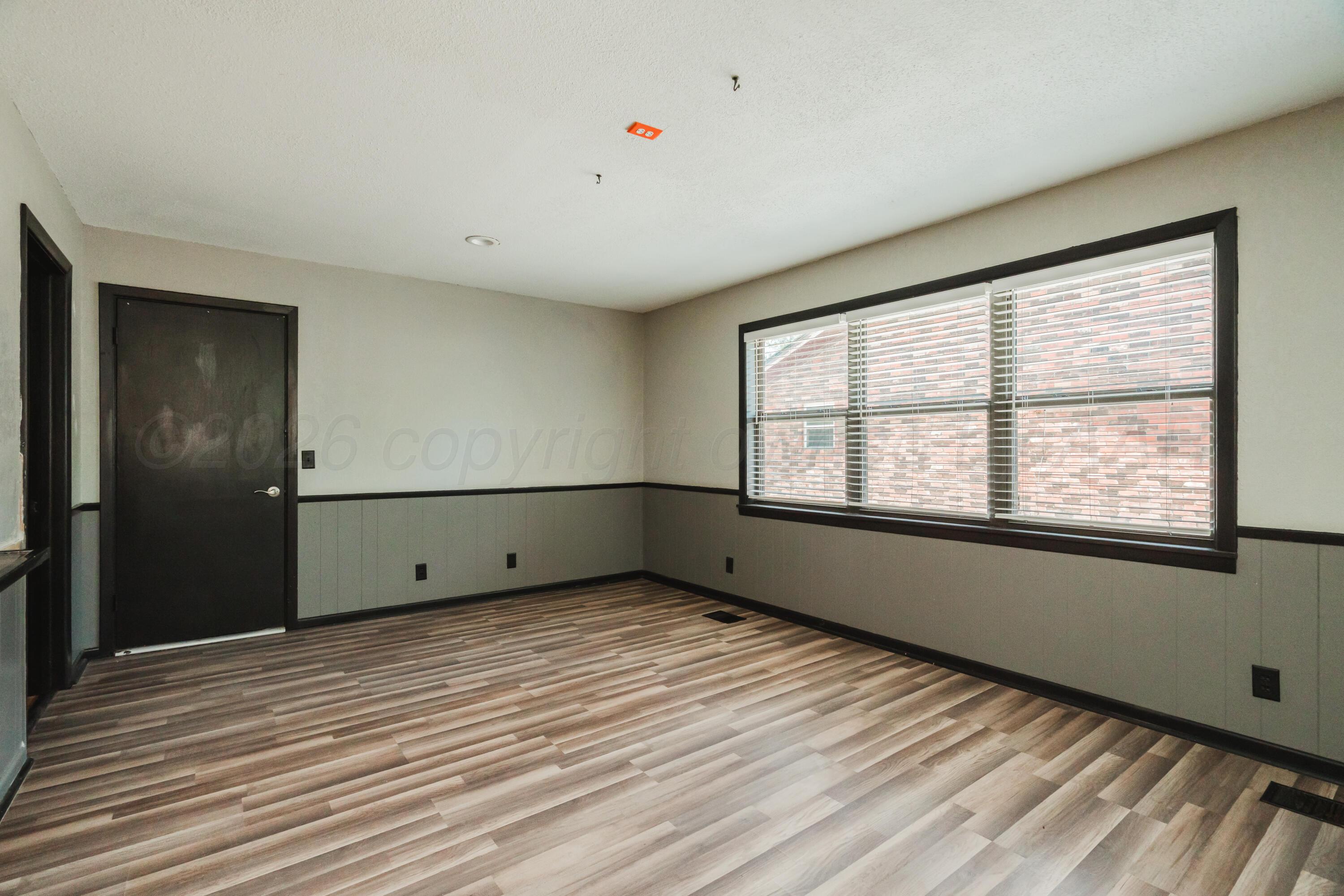 209 Mills Avenue Property Photo 15