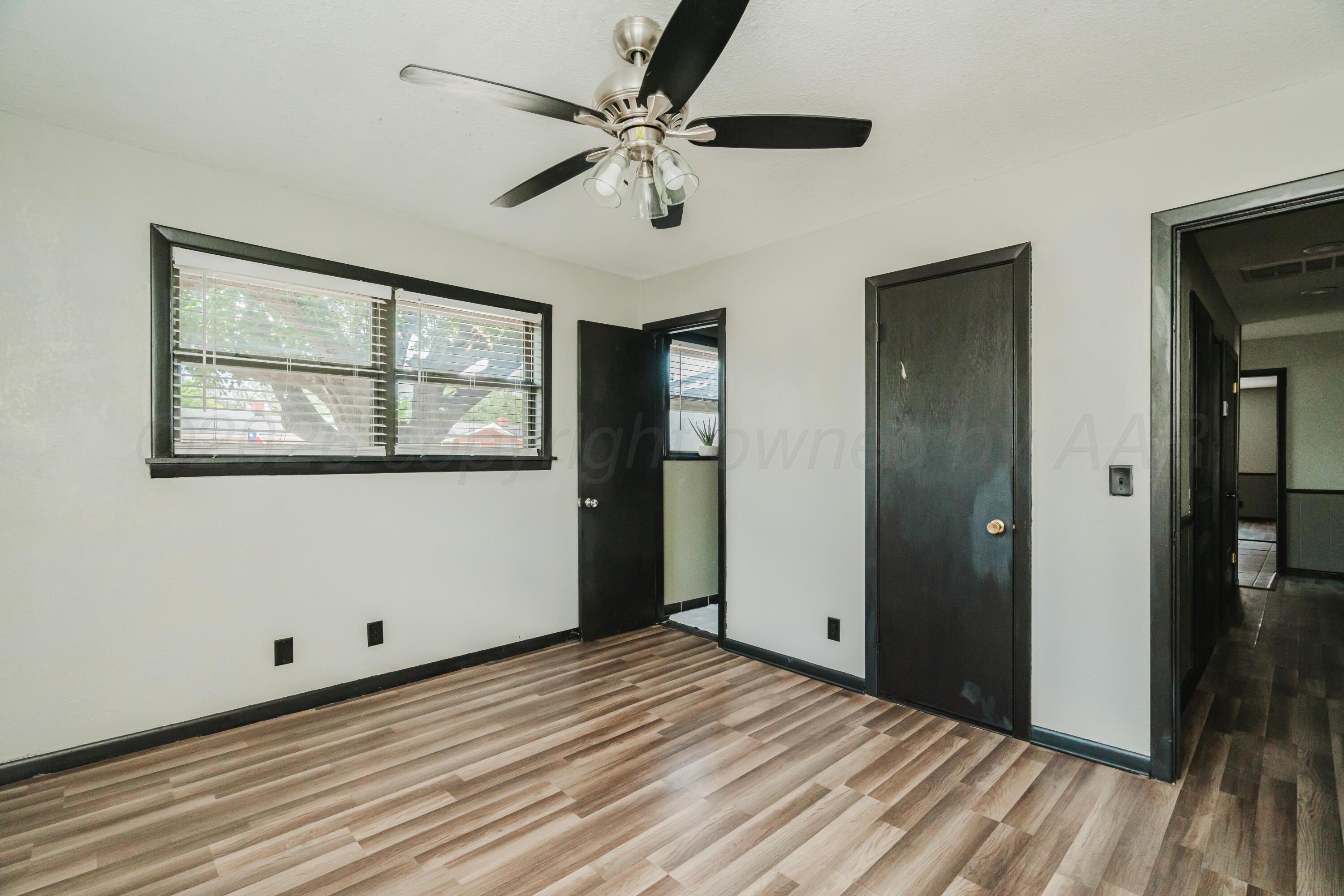 209 Mills Avenue Property Photo 21