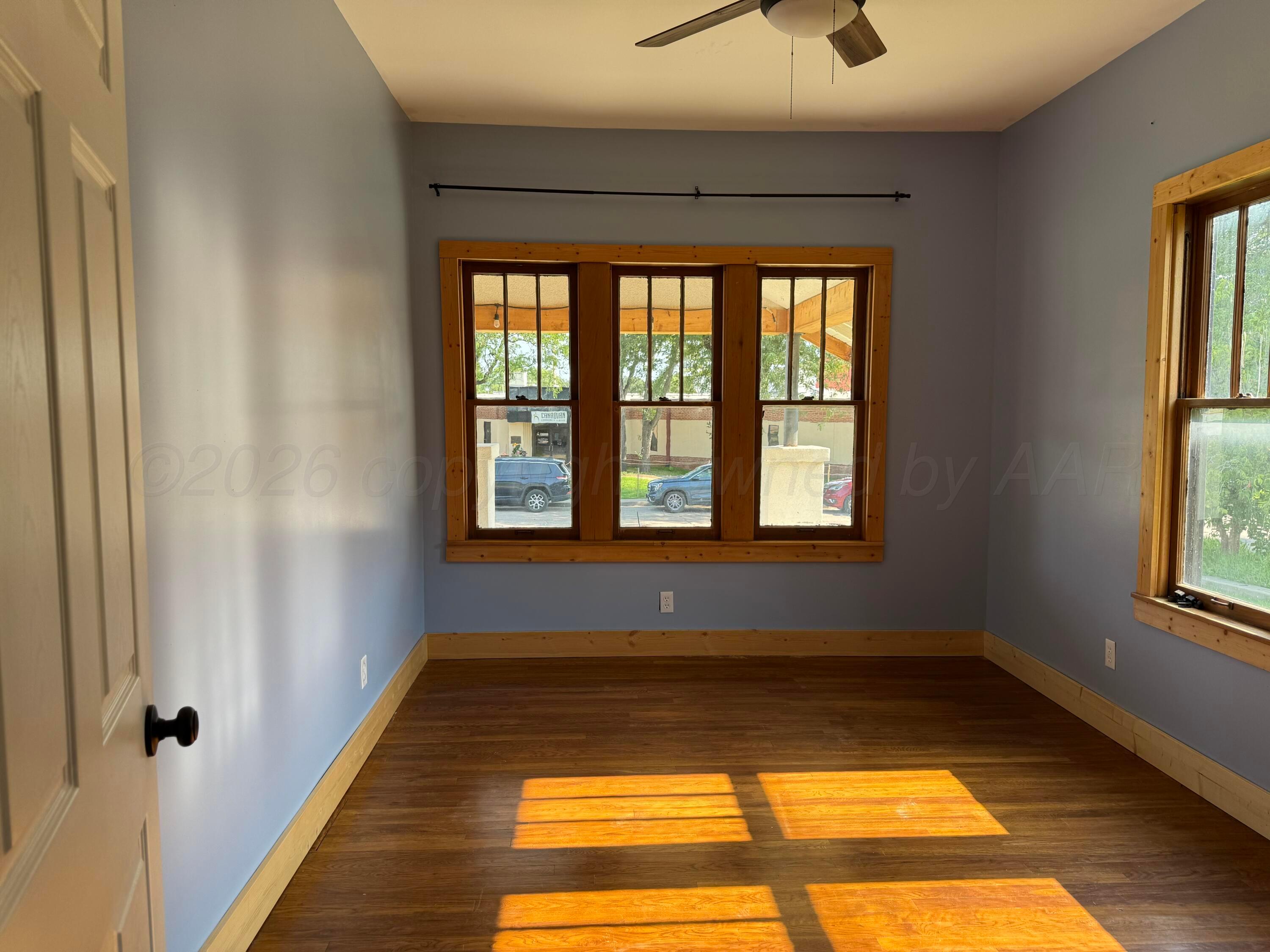906 E Cheyenne Avenue Property Photo 11