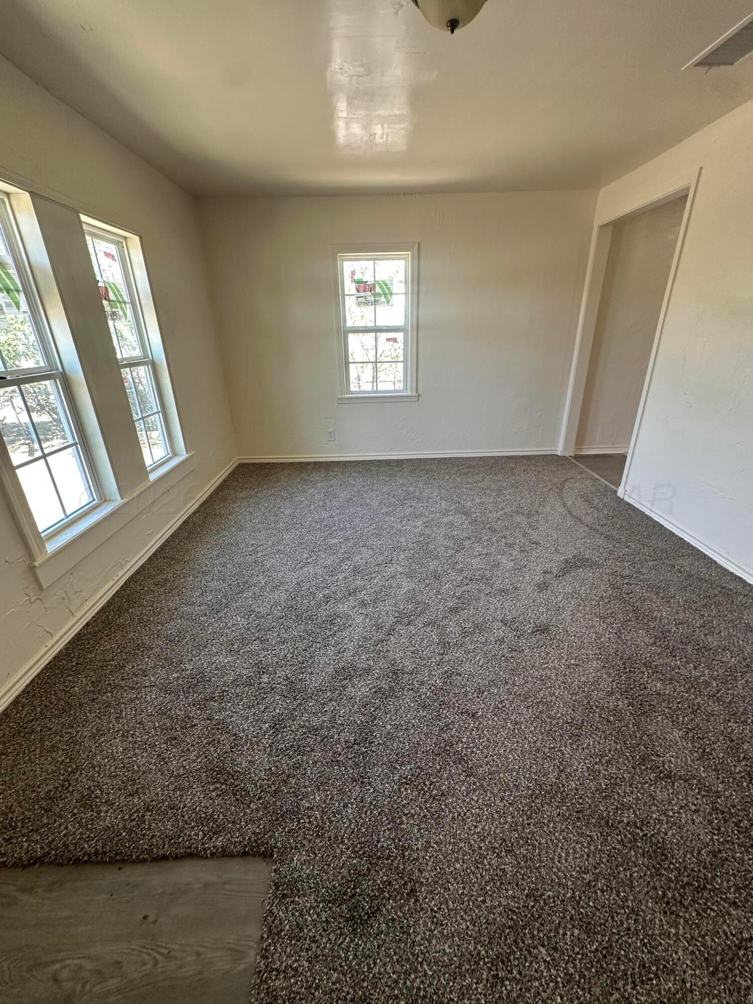 1636 N Nelson Street Property Photo 5