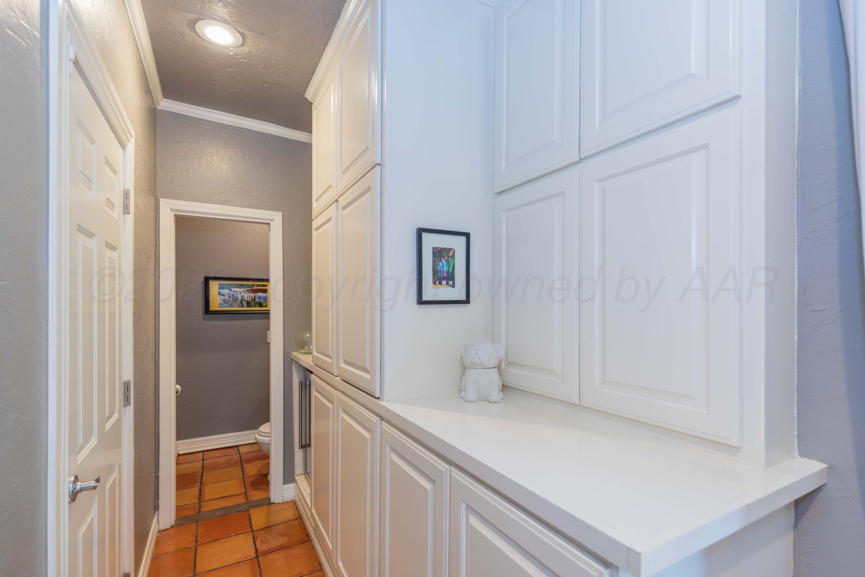 2819 S Hughes Street Property Photo 30