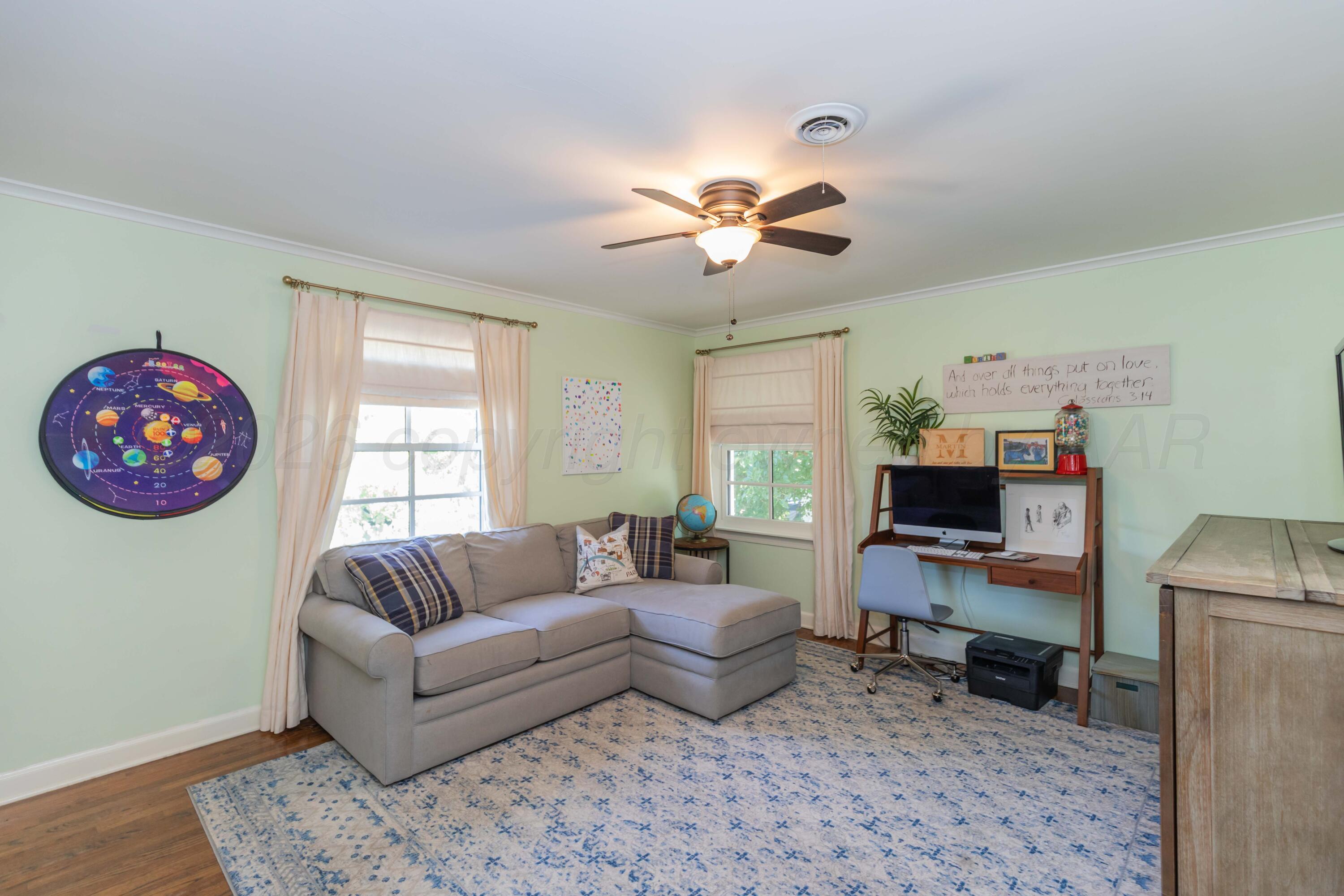 2819 S Hughes Street Property Photo 44
