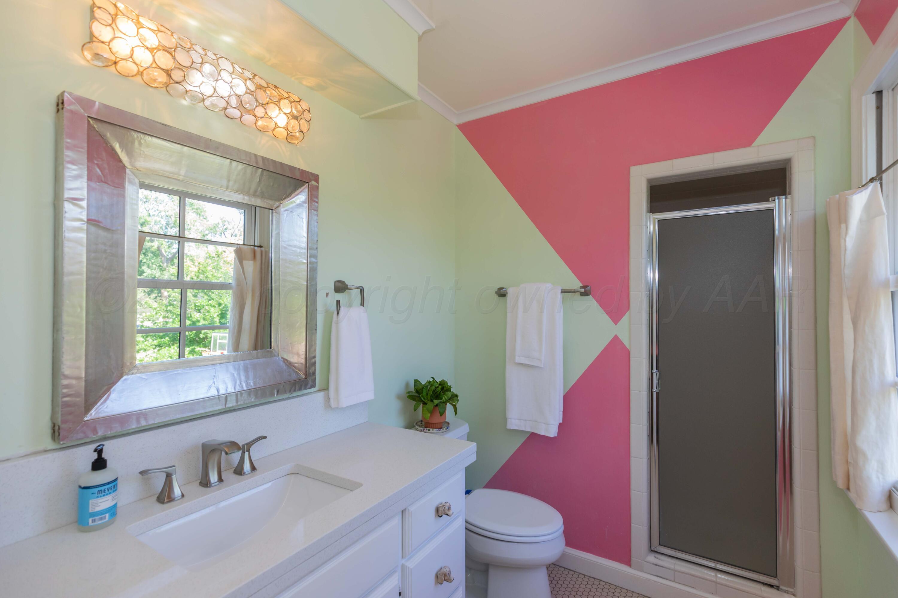 2819 S Hughes Street Property Photo 47