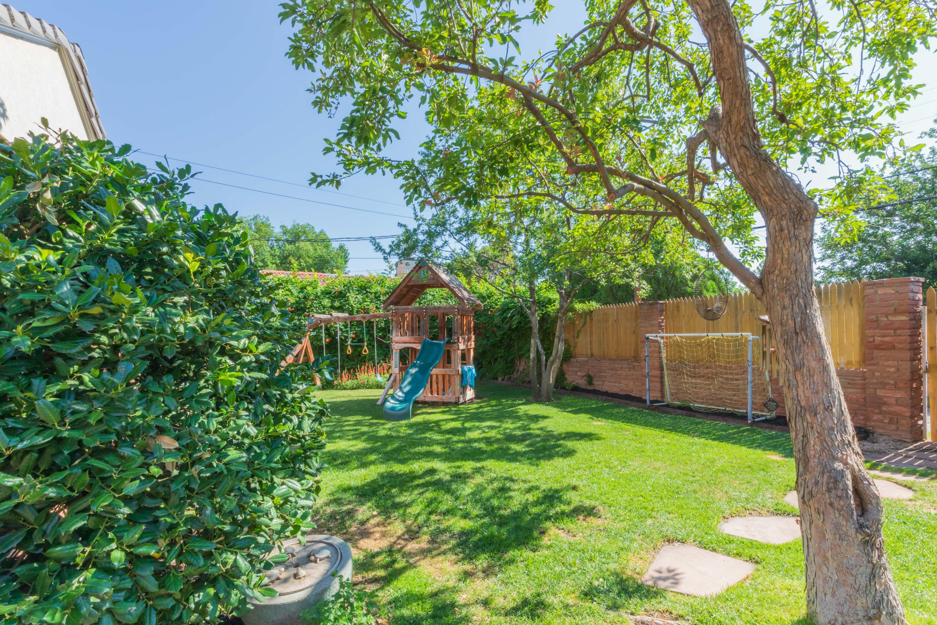 2819 S Hughes Street Property Photo 60
