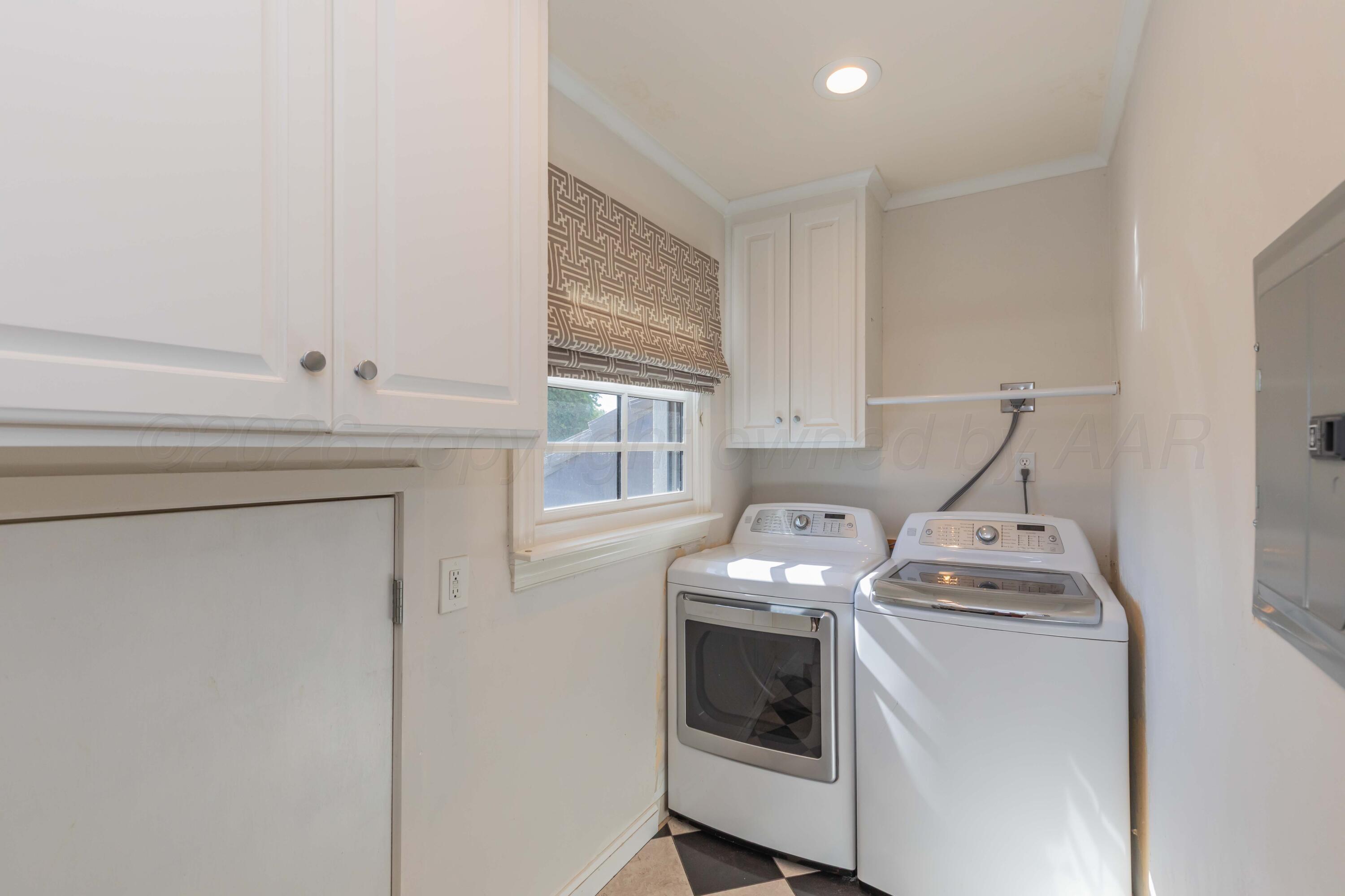 2819 S Hughes Street Property Photo 61