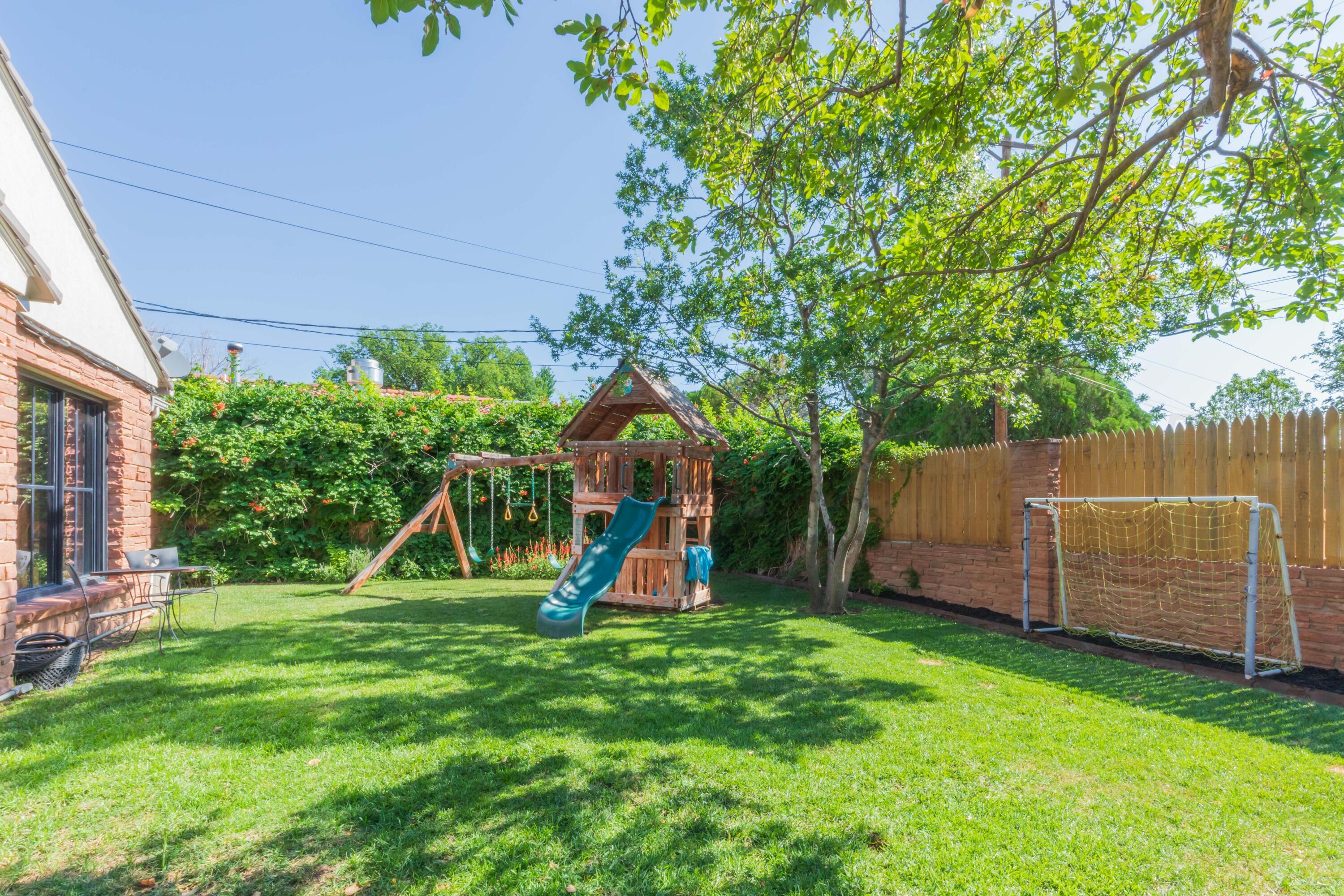 2819 S Hughes Street Property Photo 64