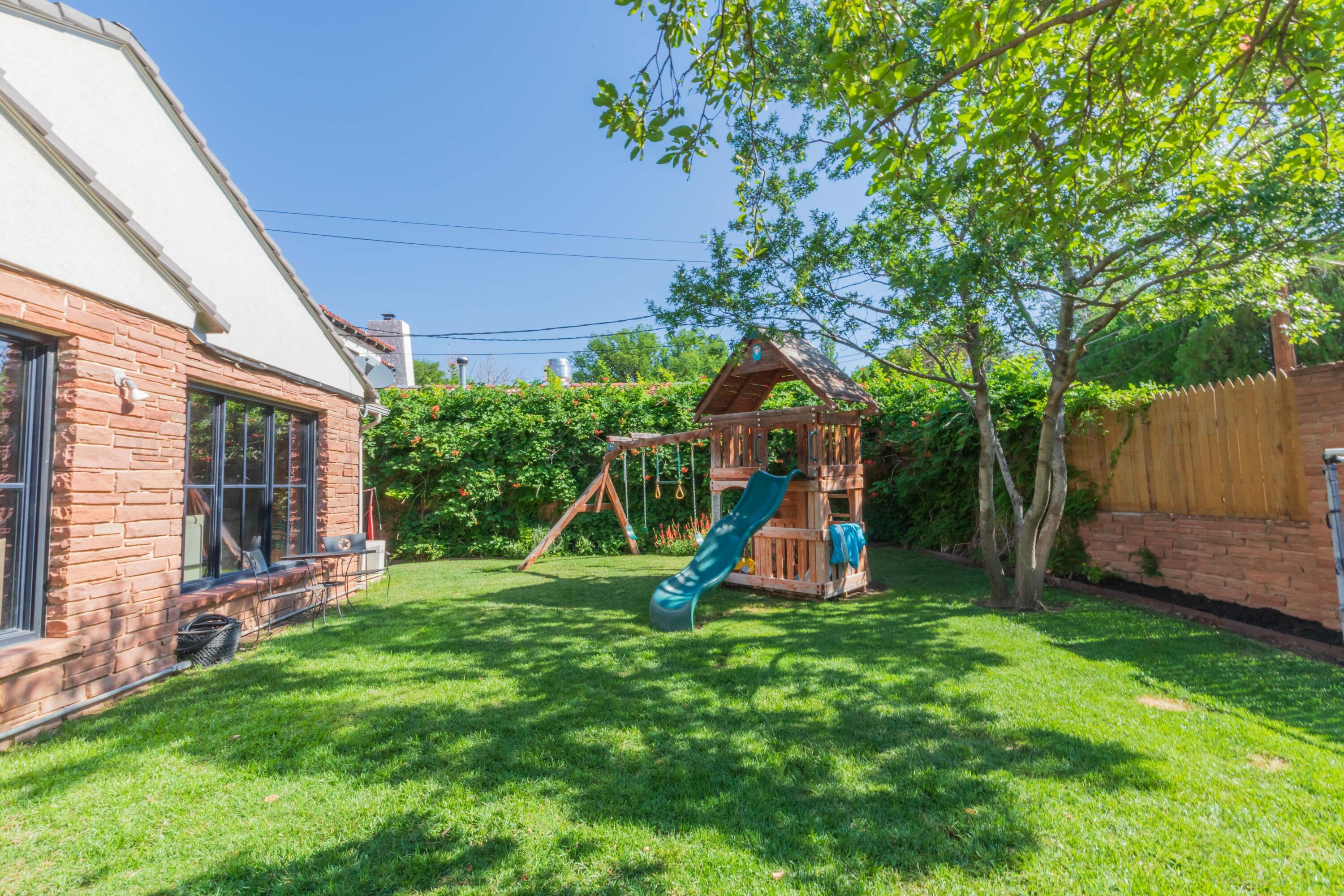 2819 S Hughes Street Property Photo 65