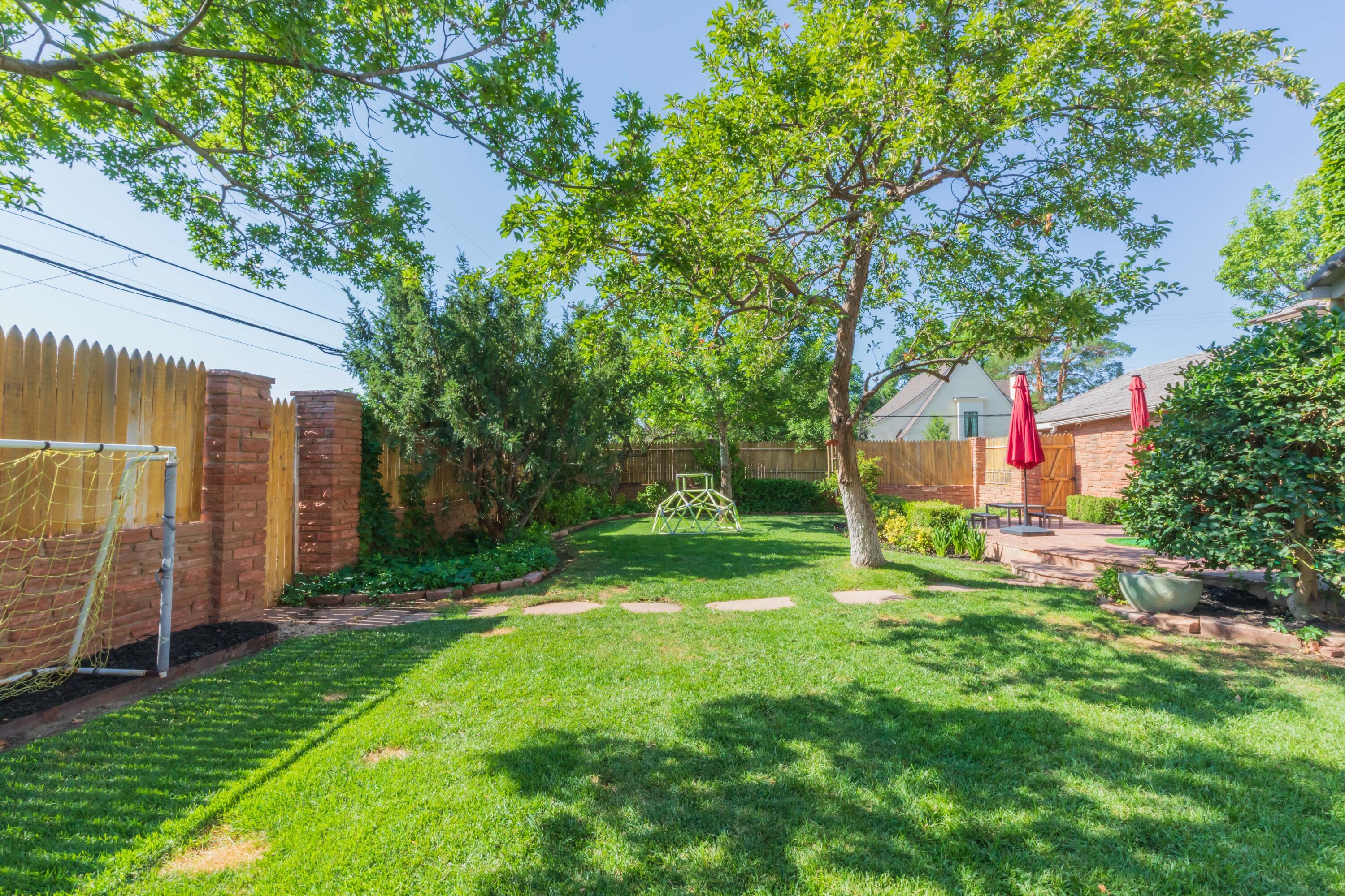 2819 S Hughes Street Property Photo 67