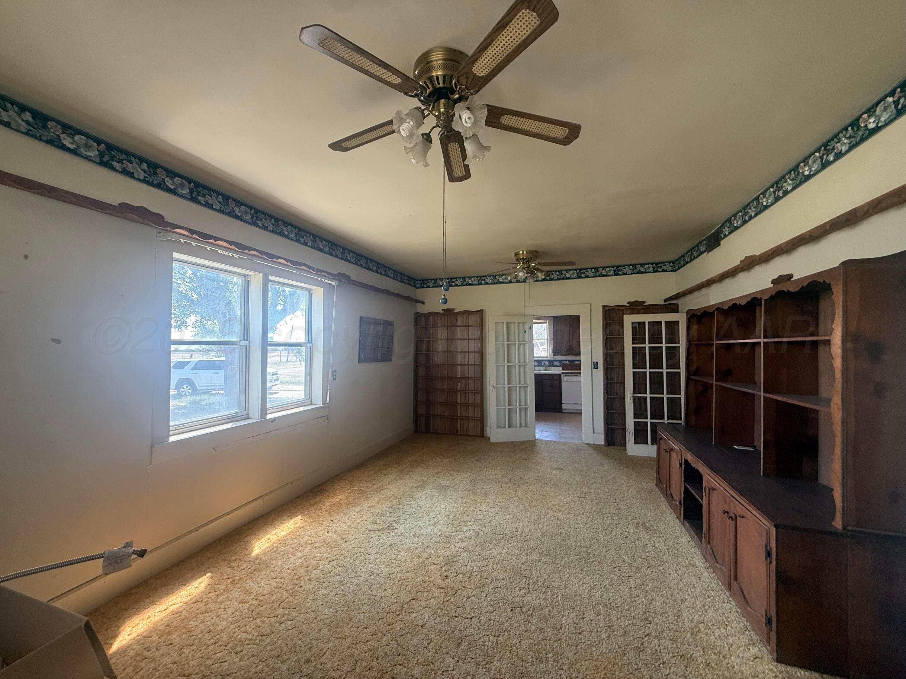 510 E Broadway Property Photo 7