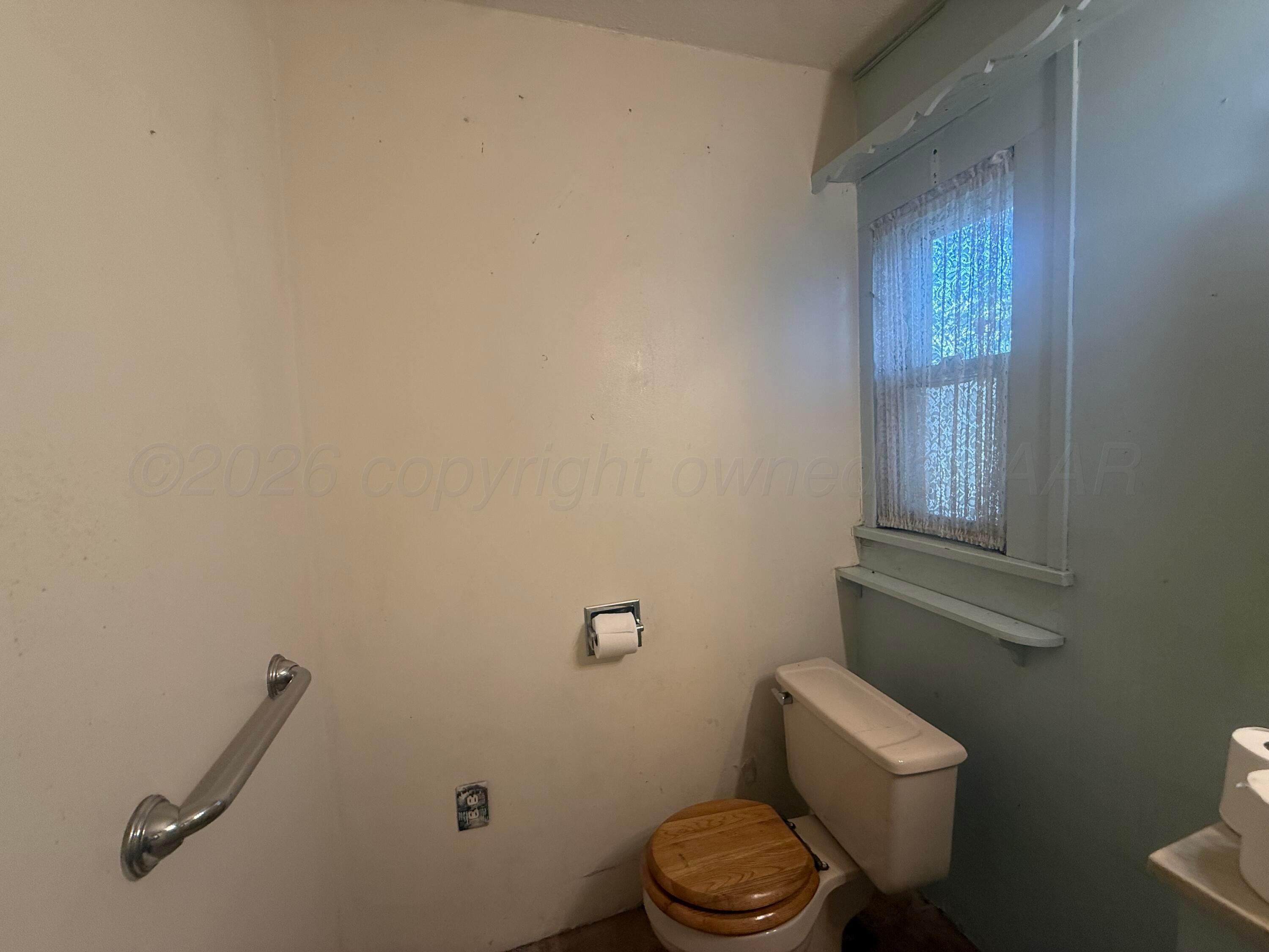 510 E Broadway Property Photo 20