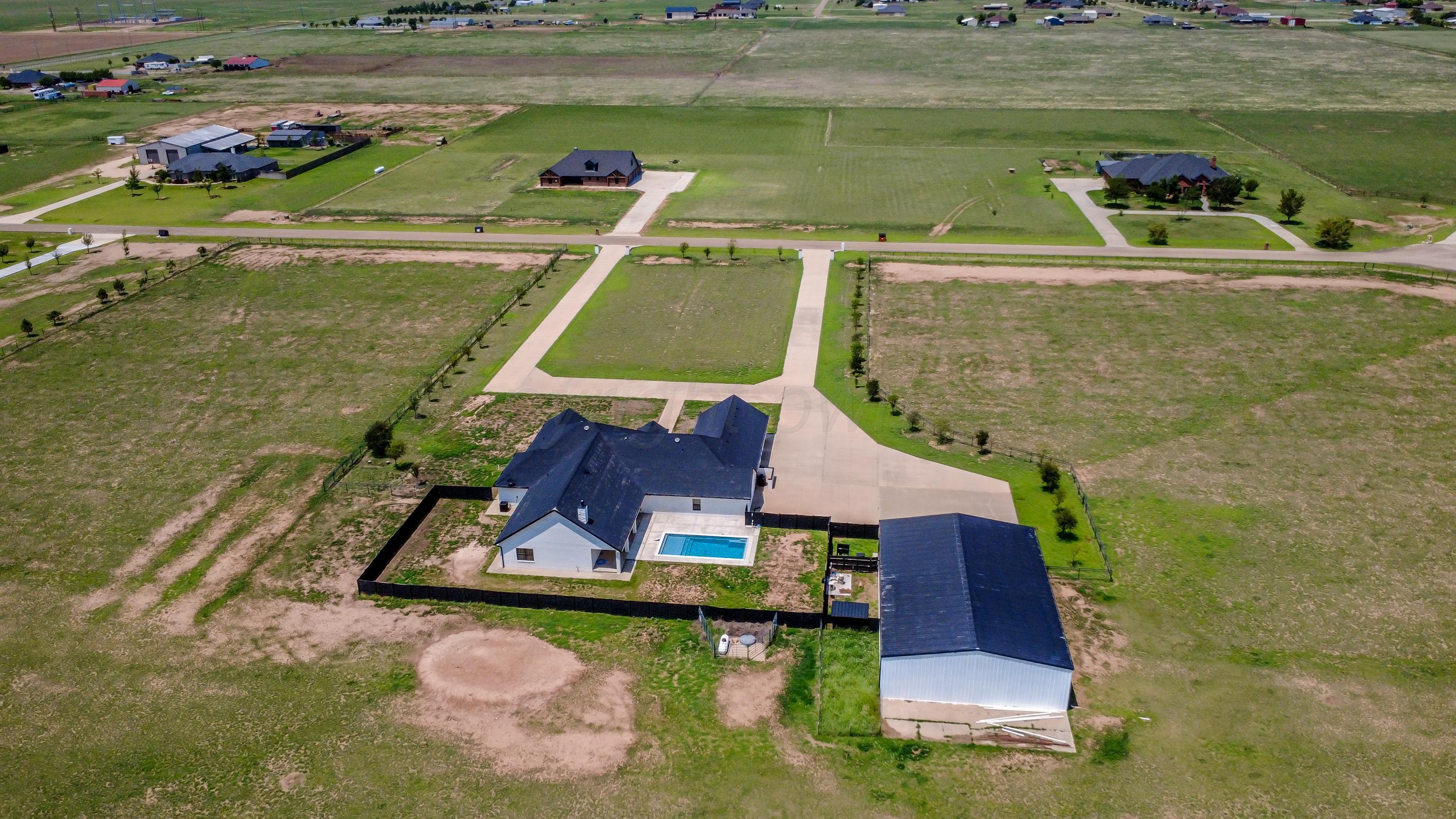18801 Spirit Lane Property Photo 4