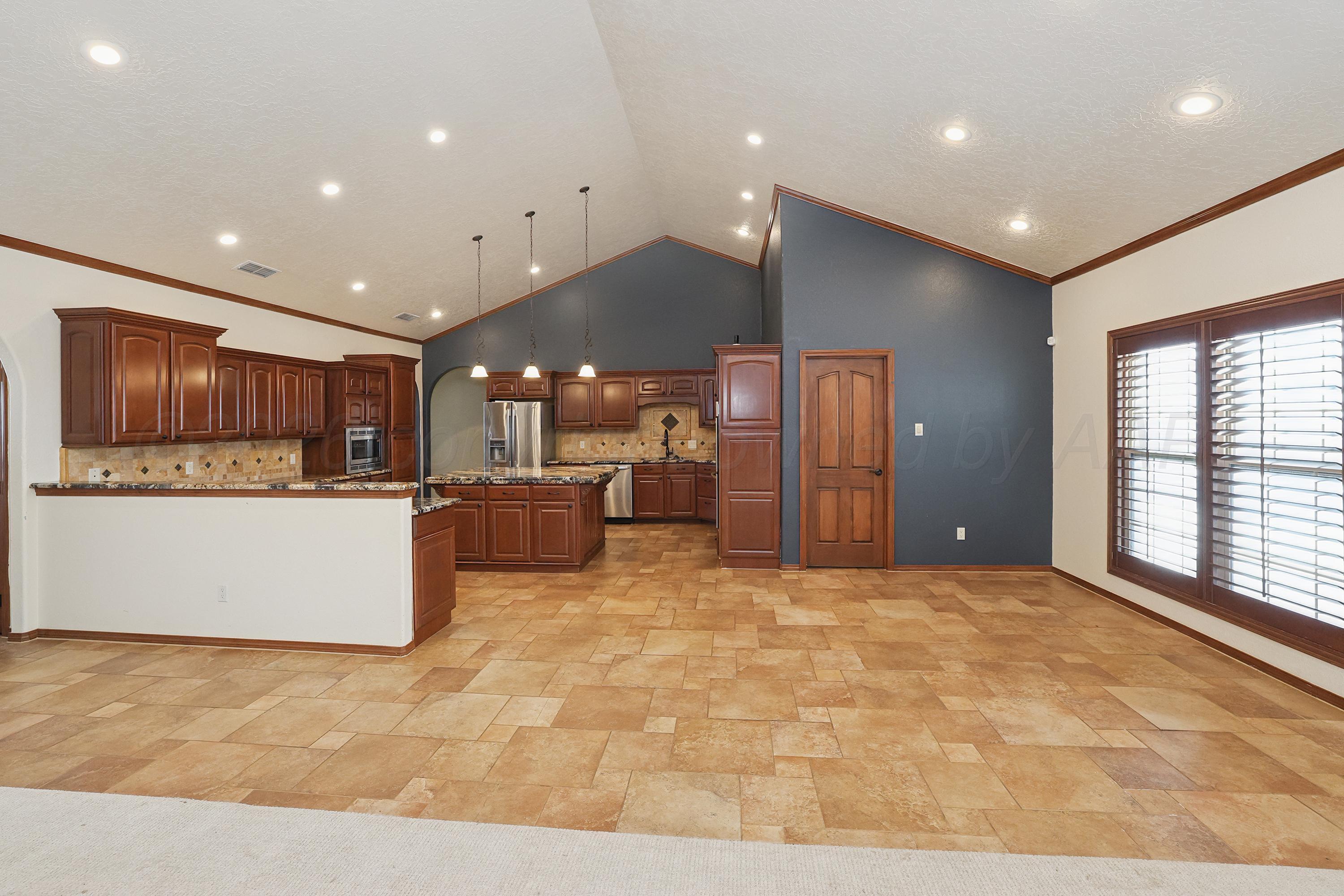 18801 Spirit Lane Property Photo 11