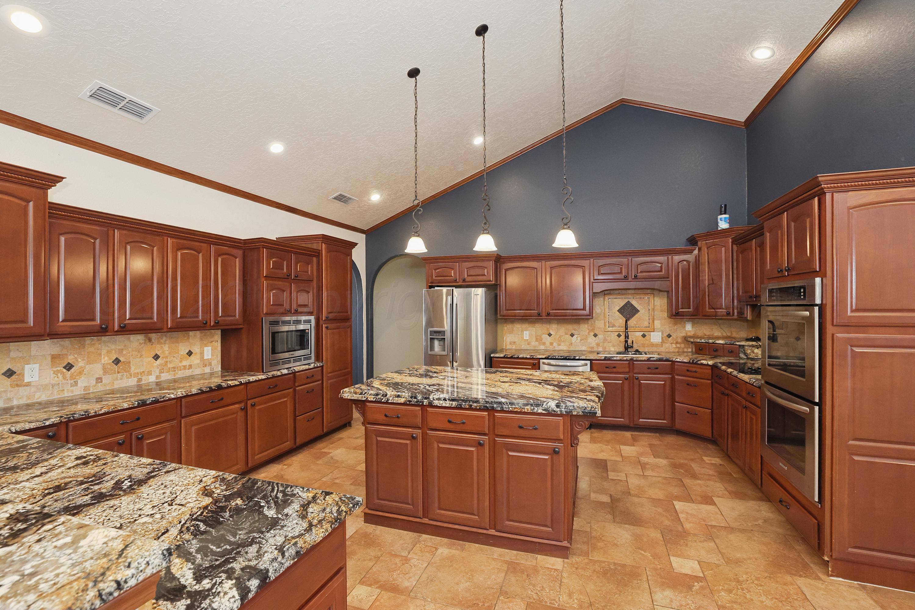 18801 Spirit Lane Property Photo 13