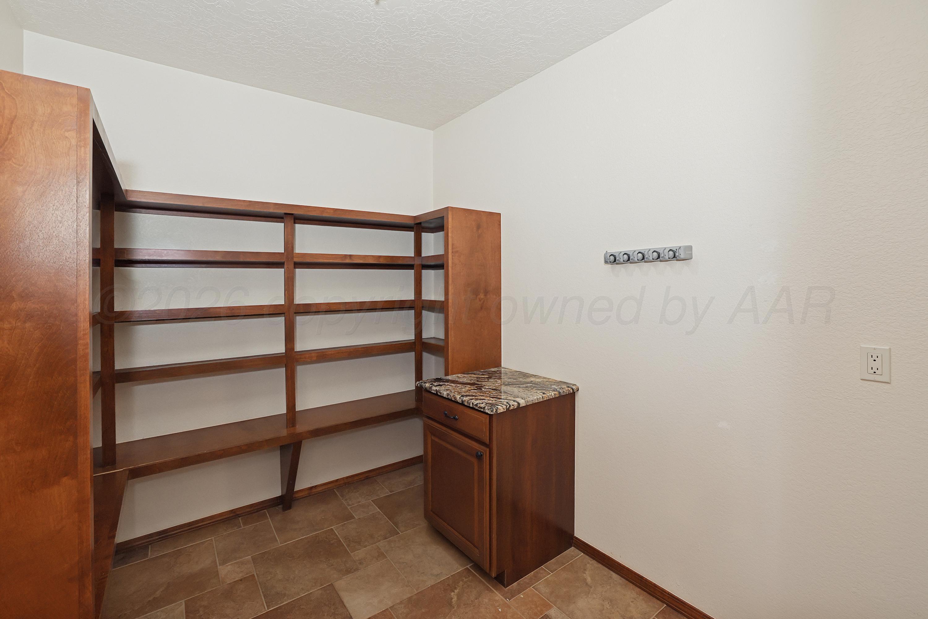 18801 Spirit Lane Property Photo 15