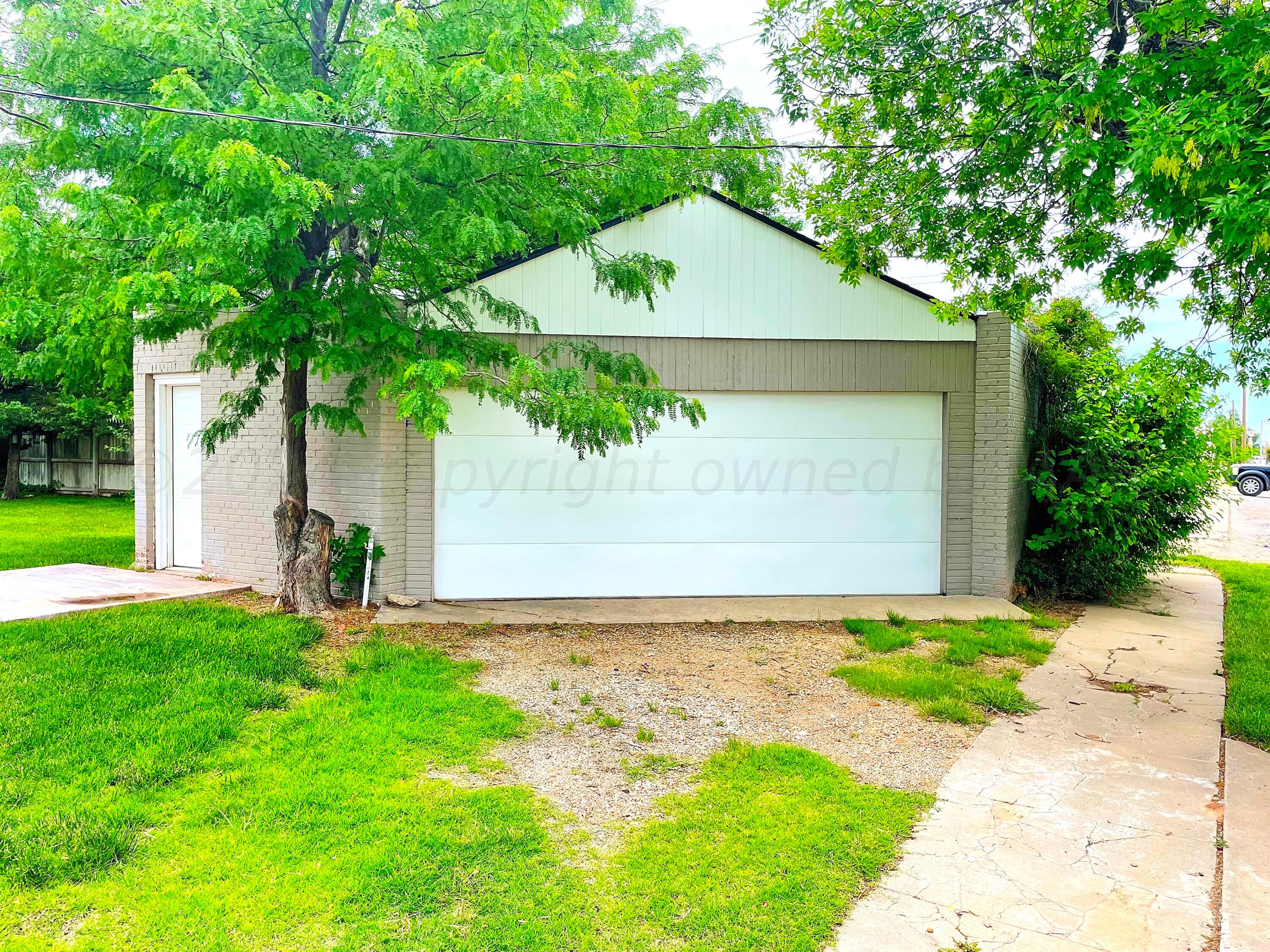 302 S Baylor Street Property Photo 20