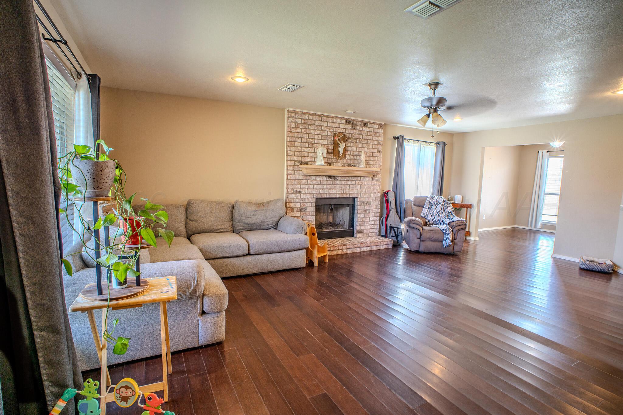 6212 S Bowie Street Property Photo 3