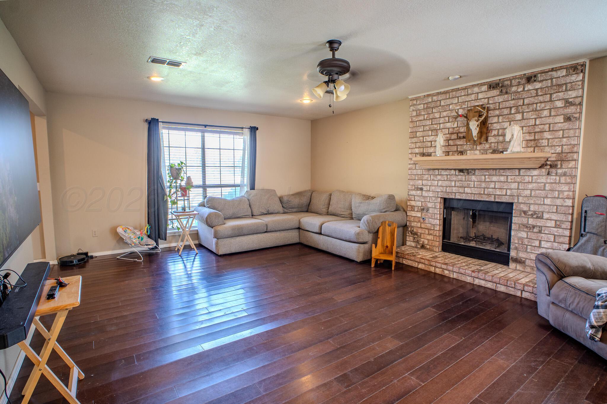 6212 S Bowie Street Property Photo 4