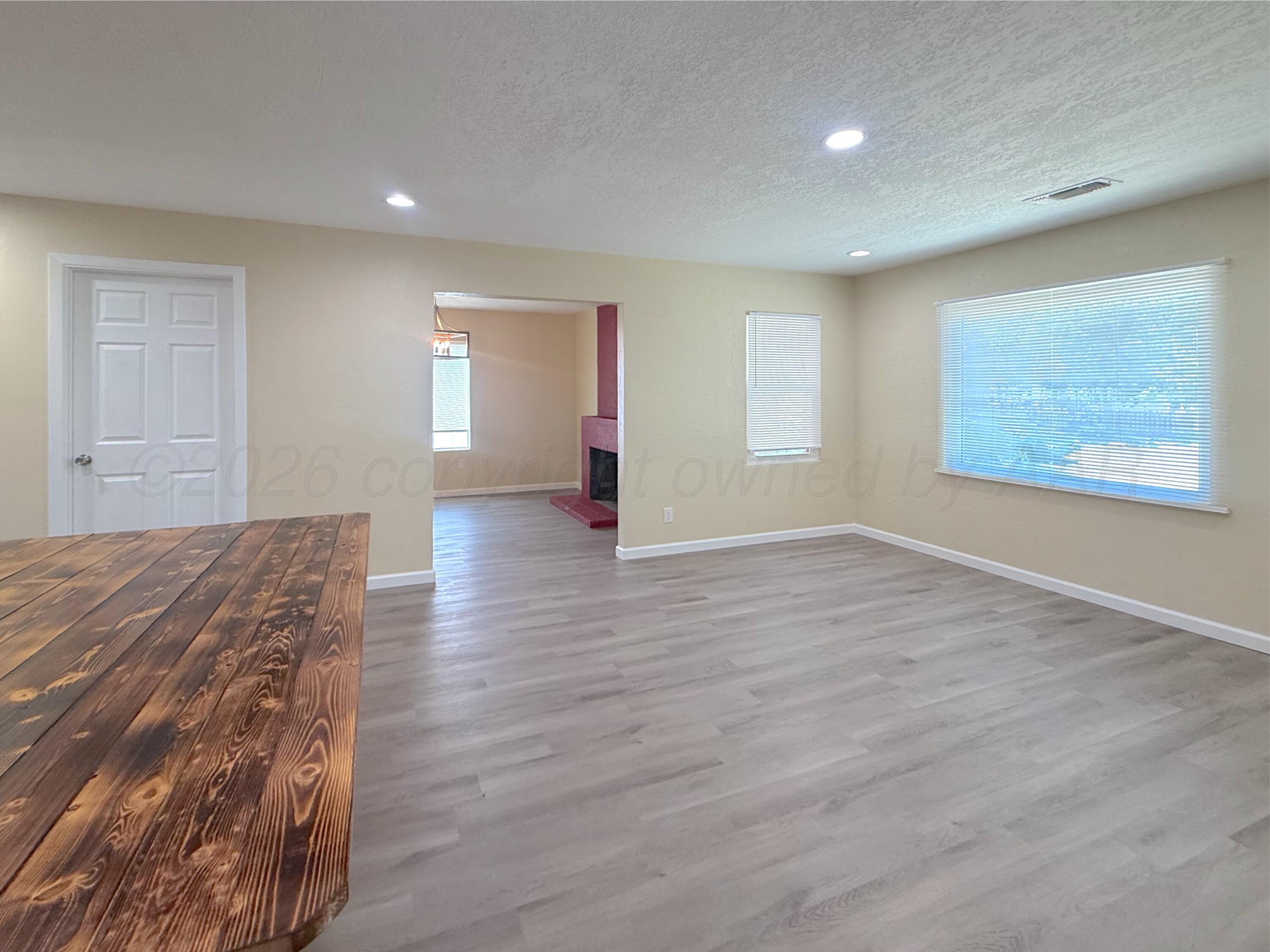 215 Peach Avenue Property Photo 2
