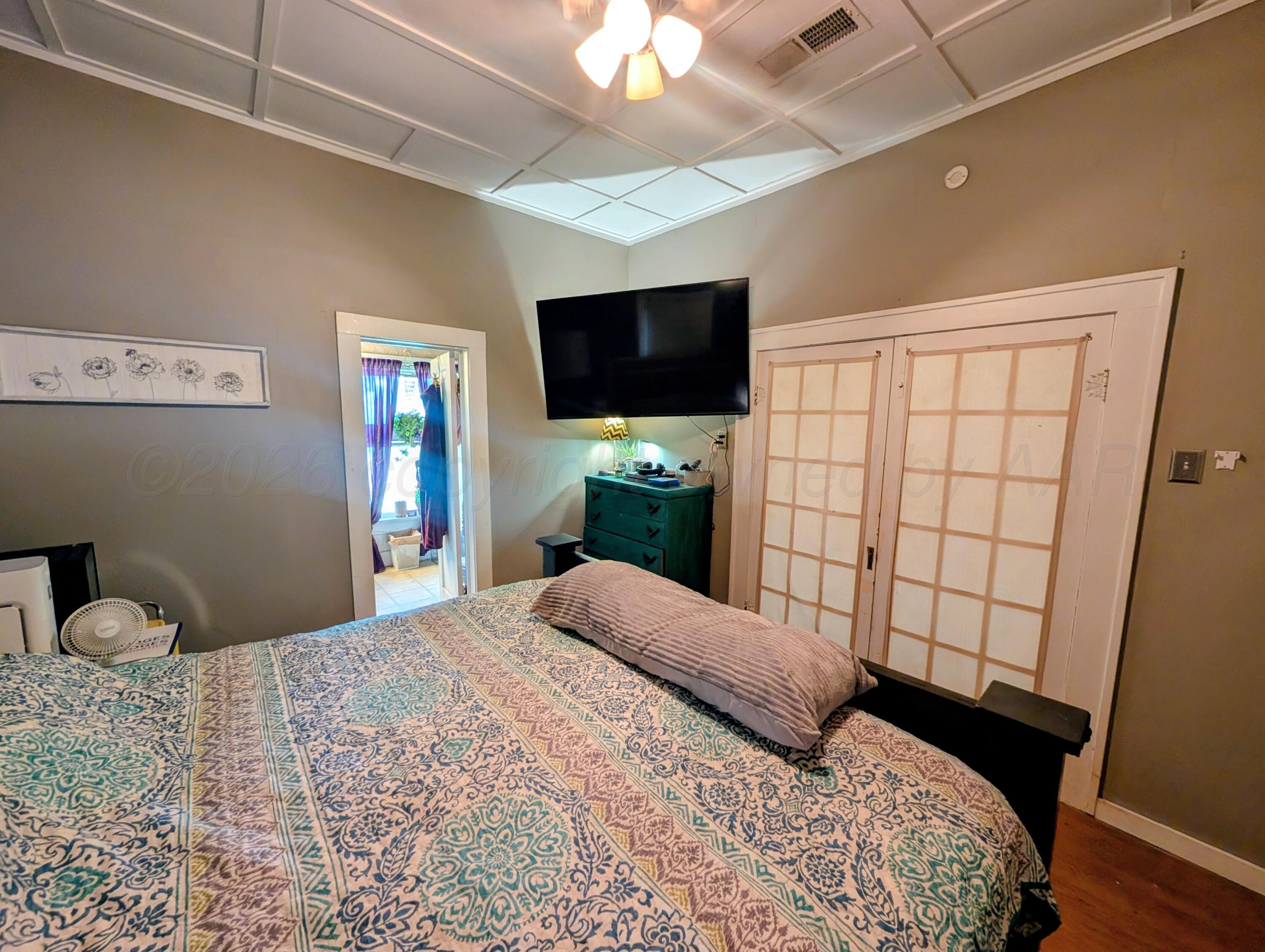 420 W 6th Street Property Photo 26