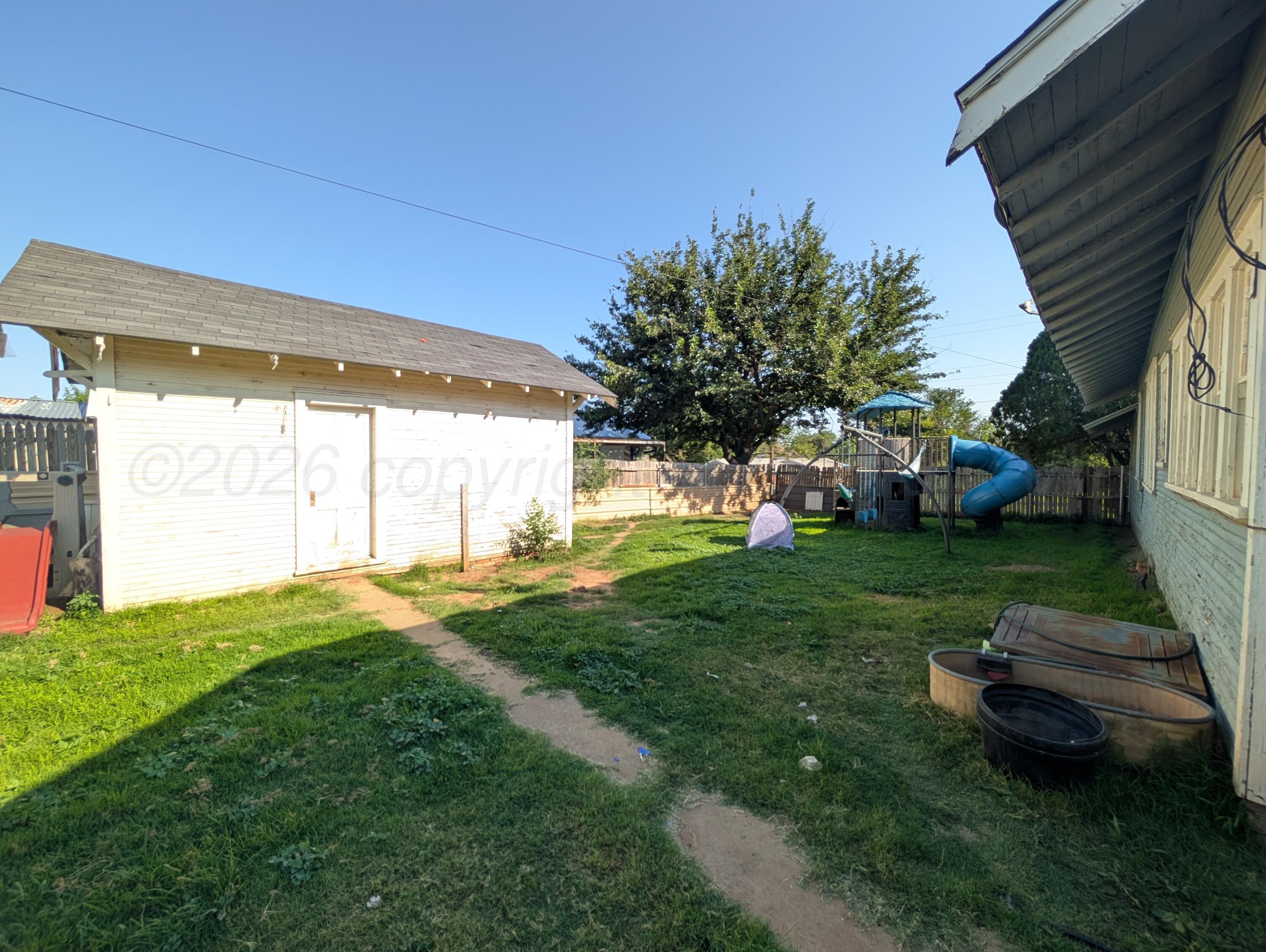420 W 6th Street Property Photo 36