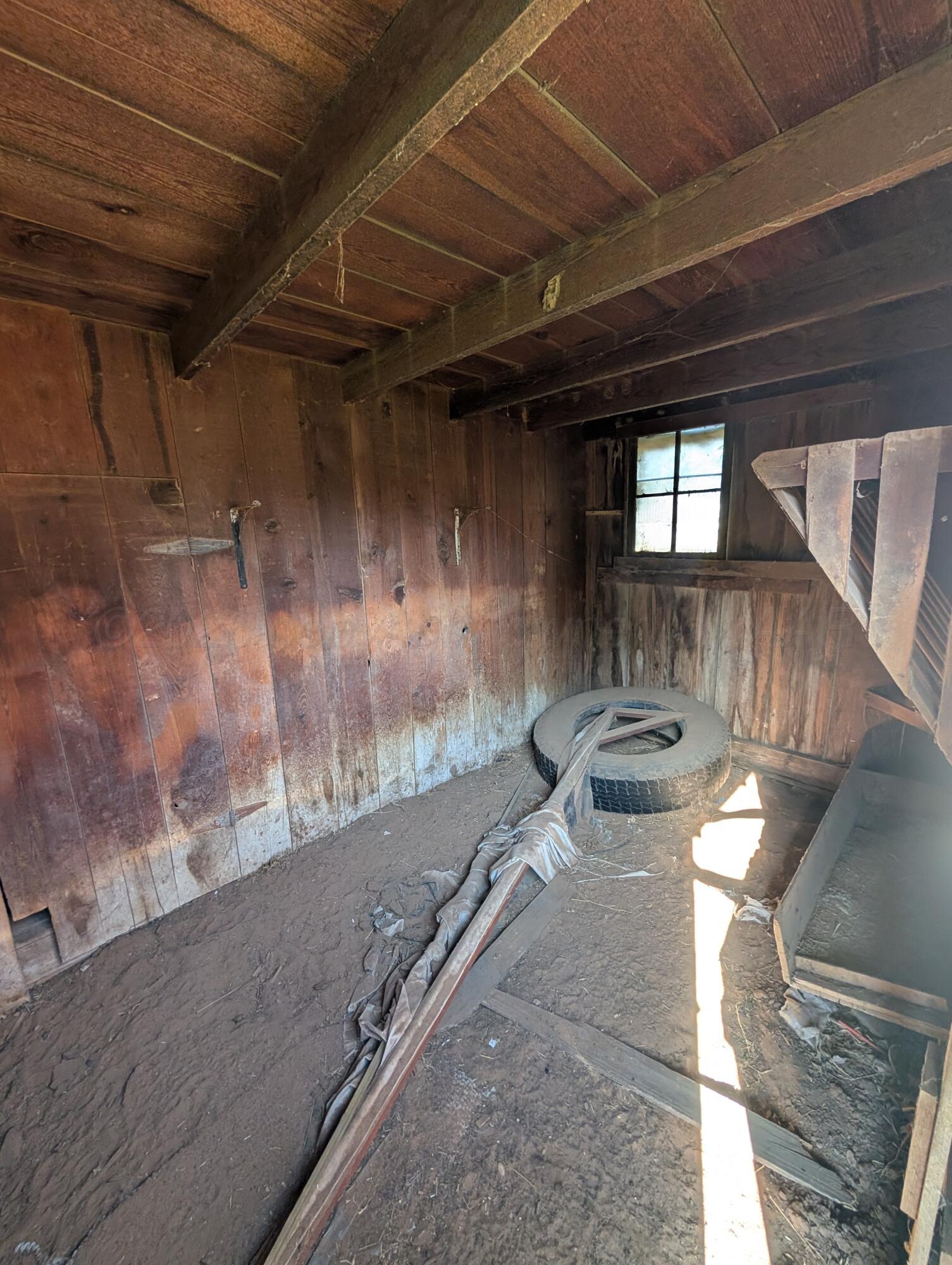 420 W 6th Street Property Photo 46