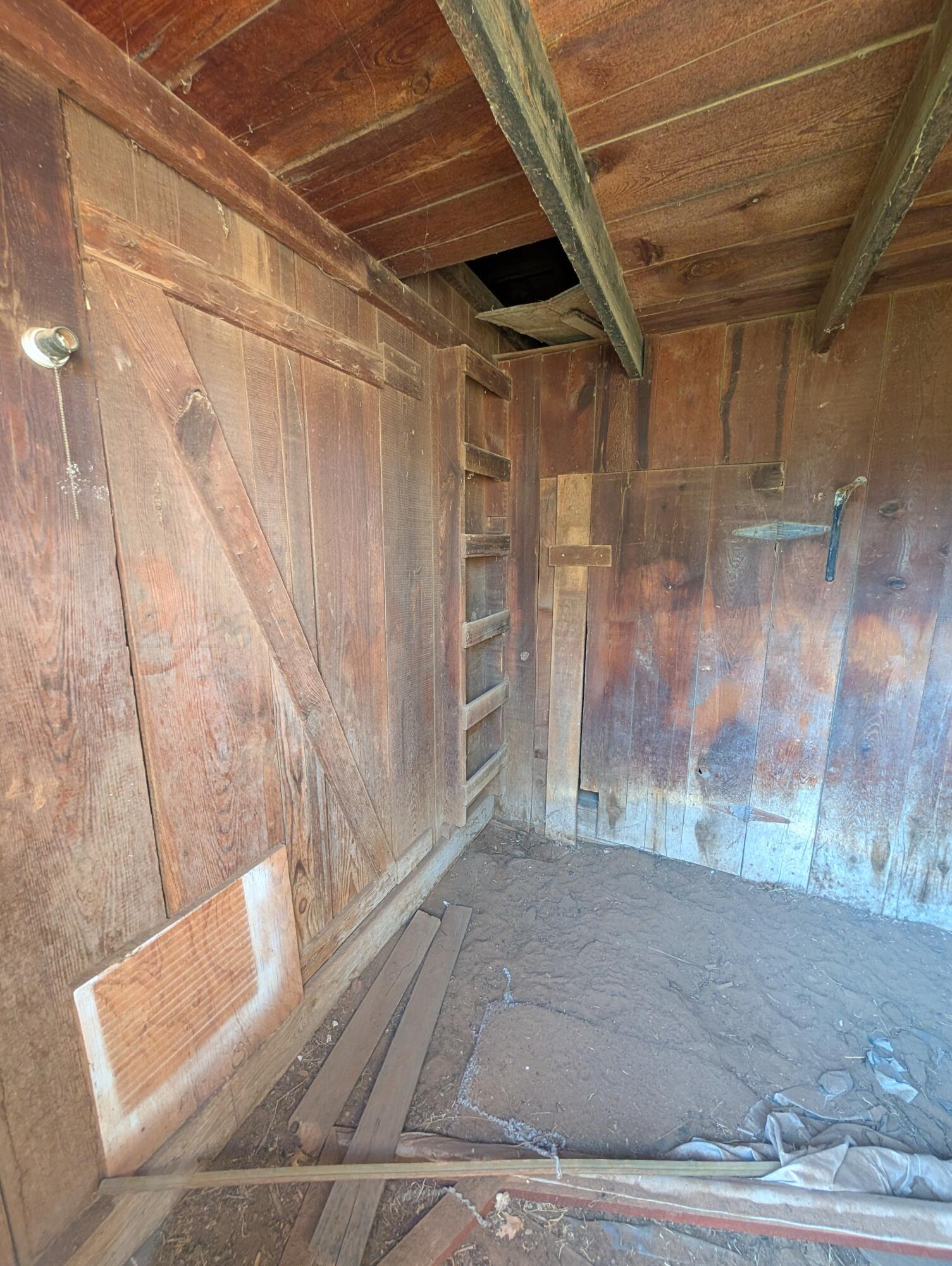 420 W 6th Street Property Photo 47