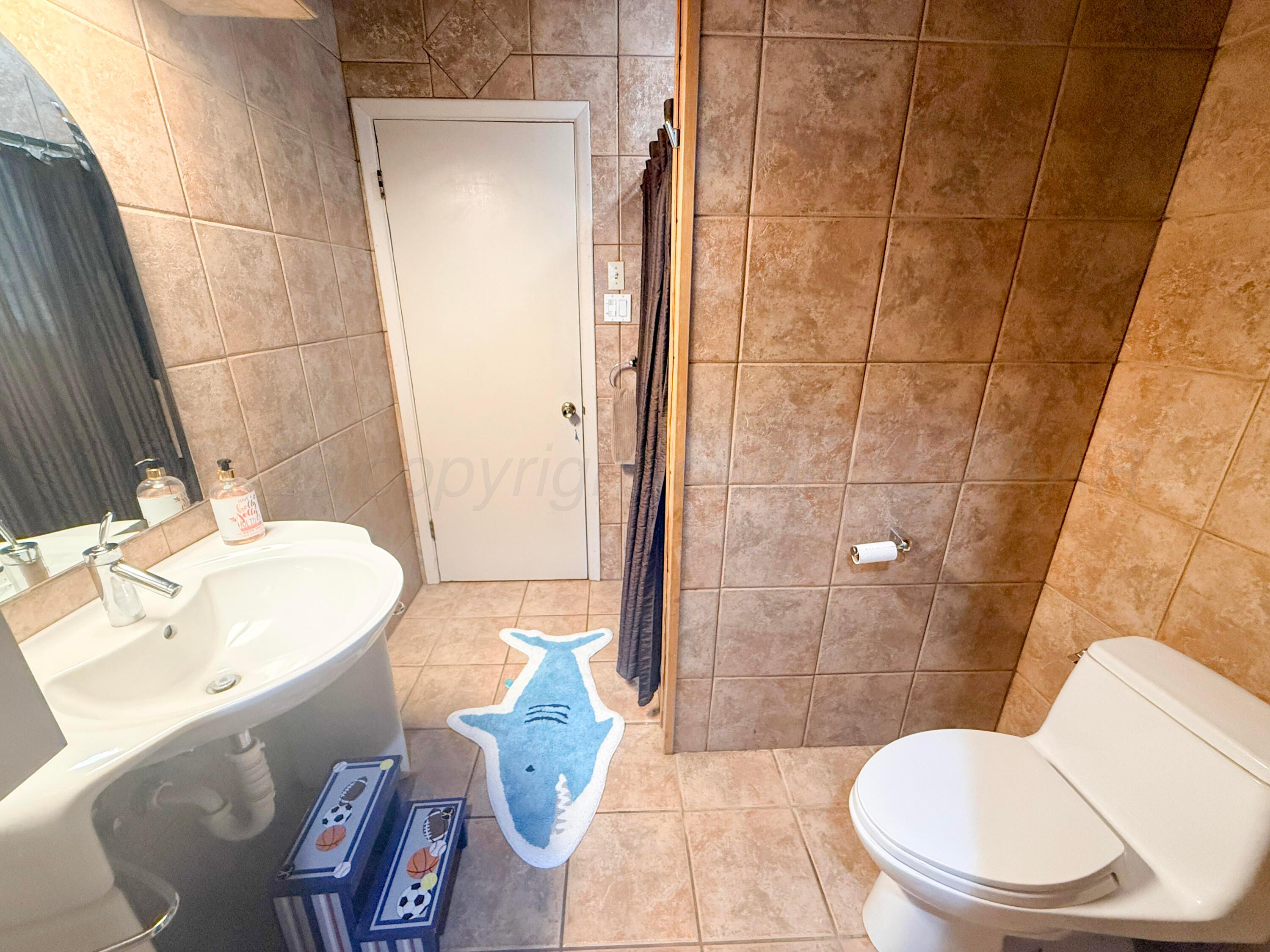 2336 Duncan Street Property Photo 37