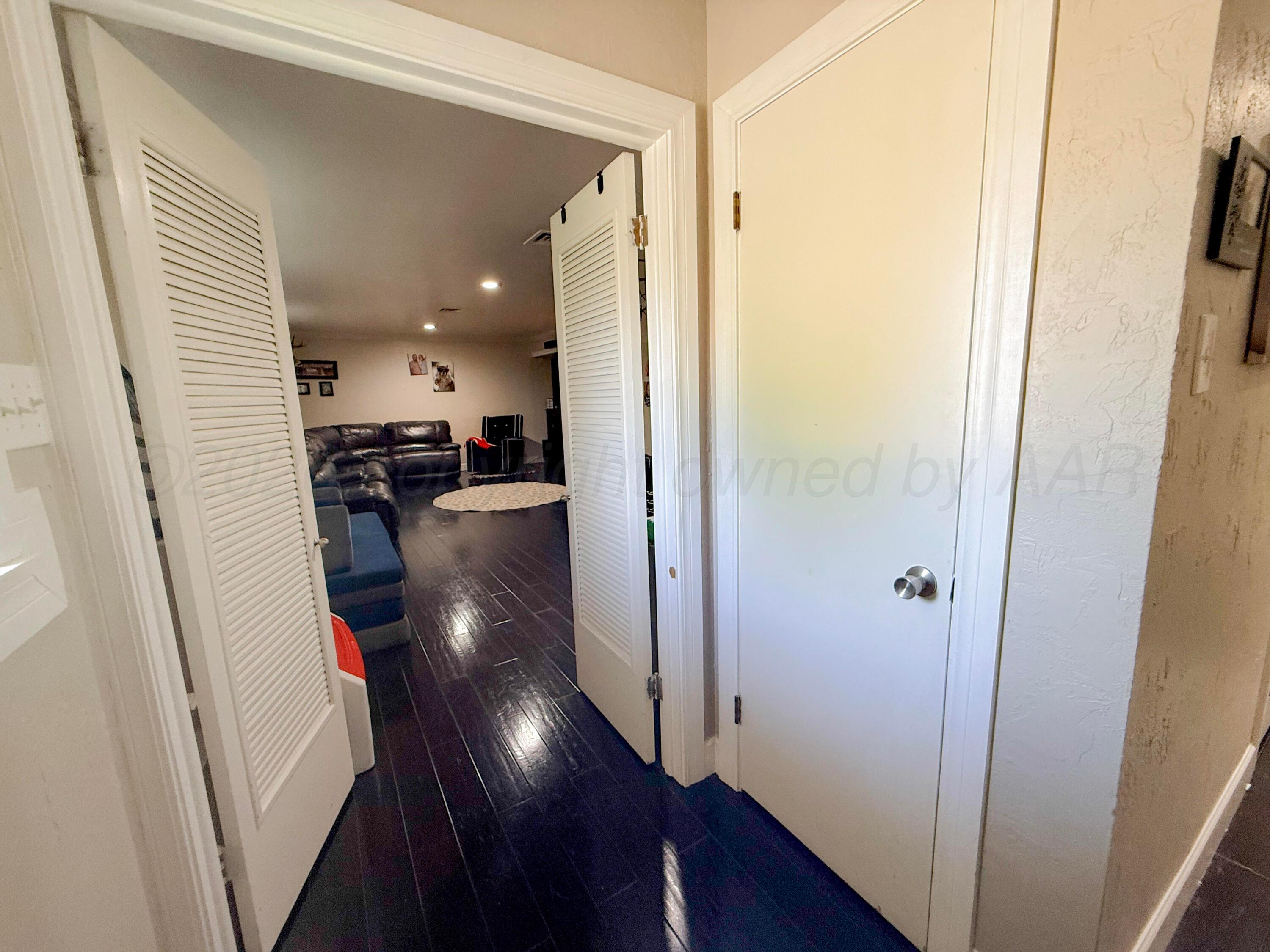 2336 Duncan Street Property Photo 42