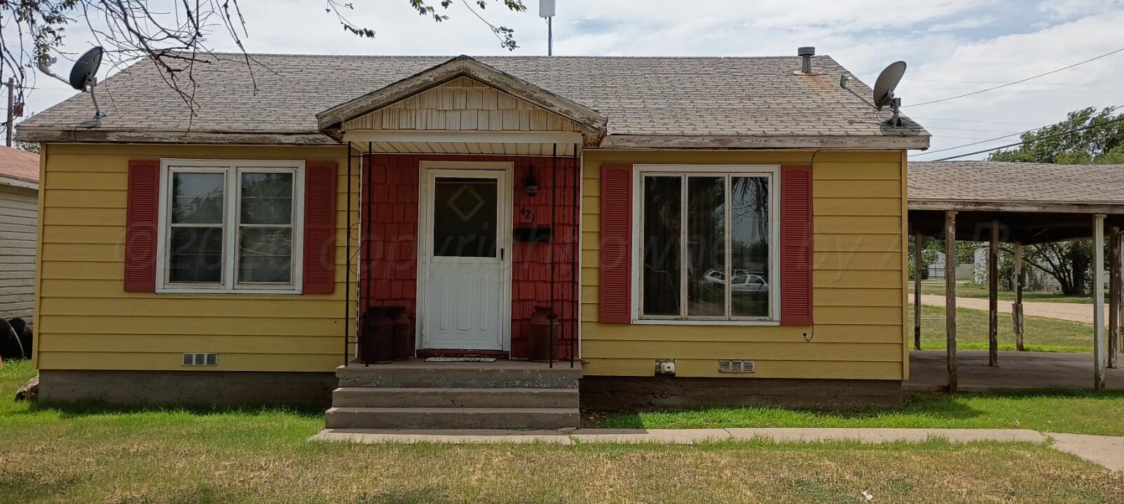 421 N LOWRY Street Property Photo 1
