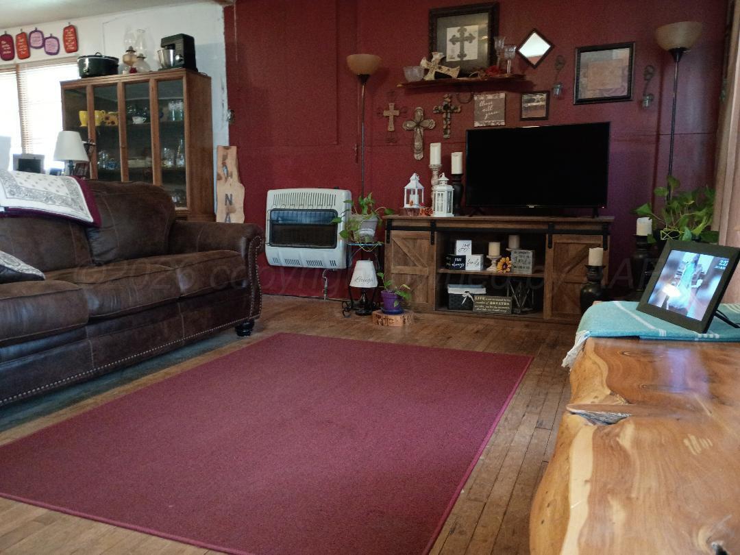 421 N Lowry Street Property Photo 2