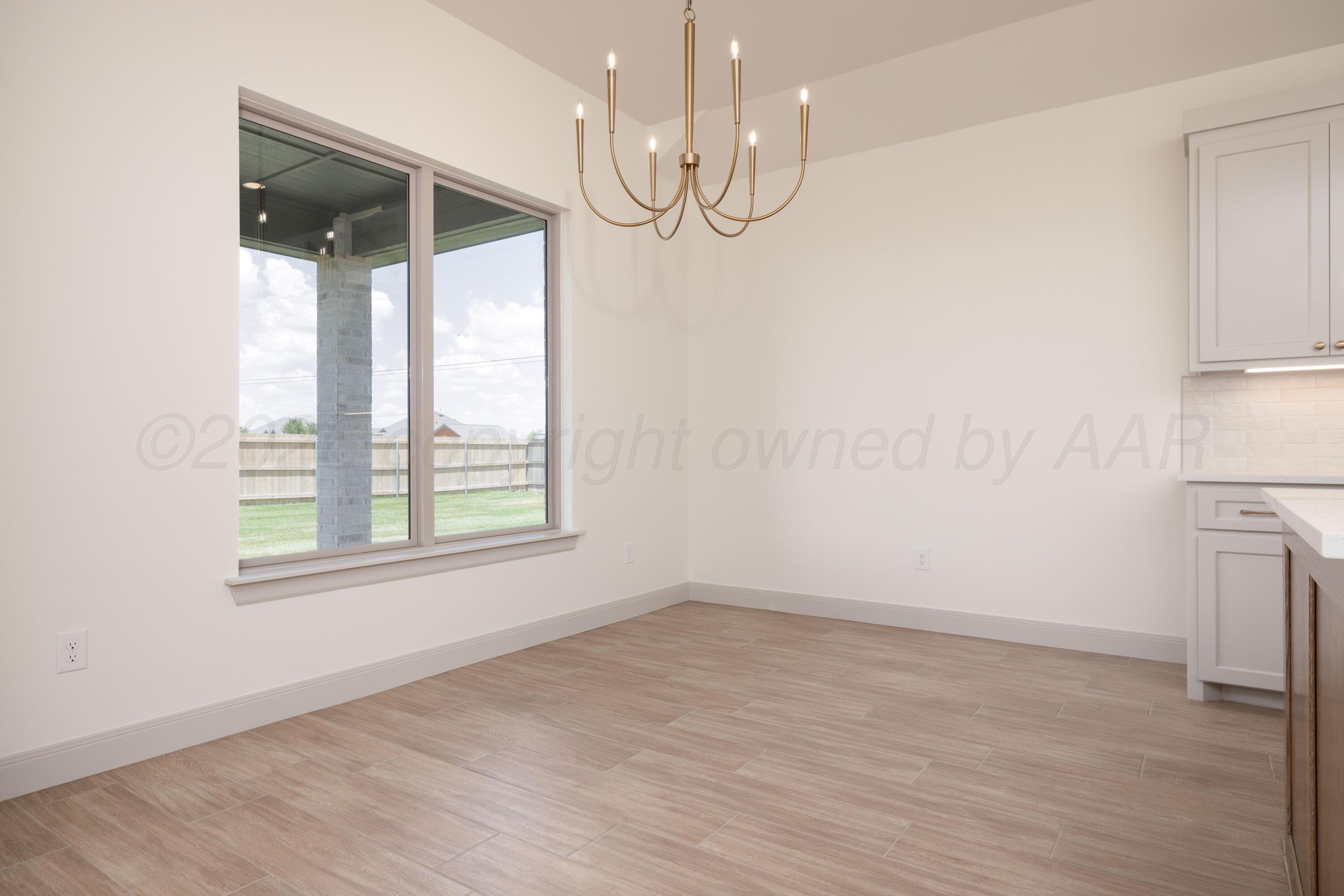 10150 Honeysuckle Road Property Photo 9