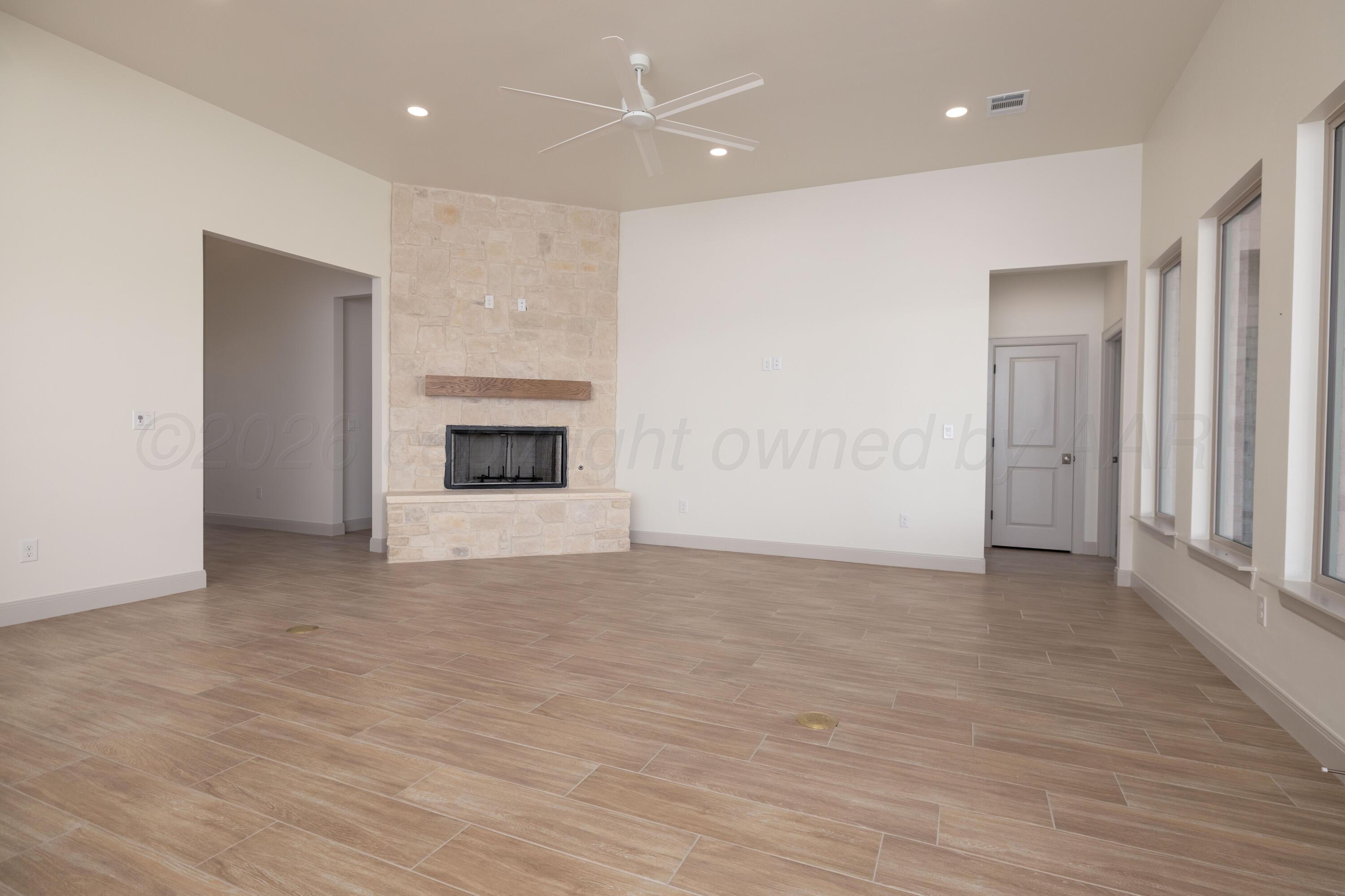 10150 Honeysuckle Road Property Photo 11