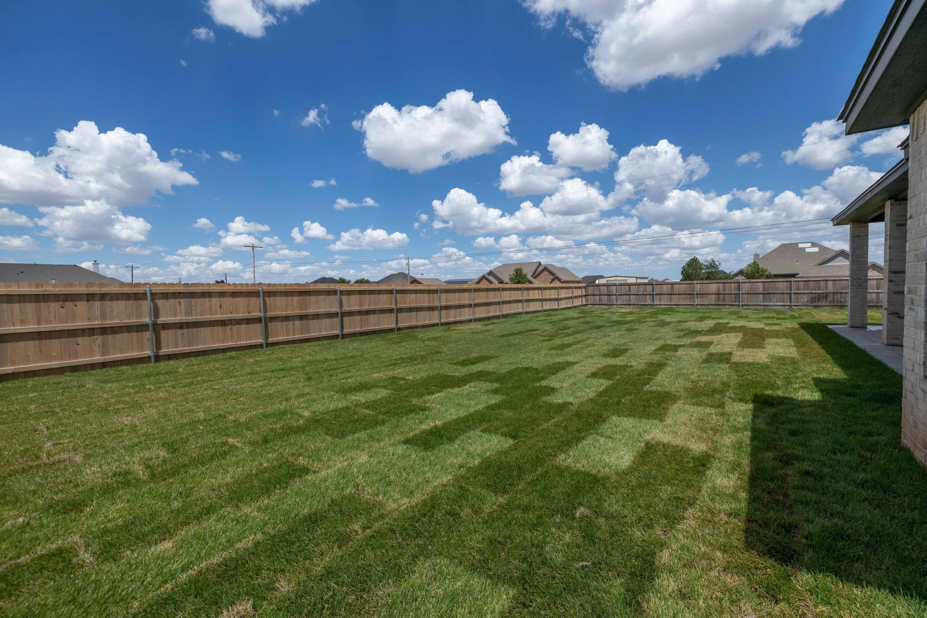 10150 Honeysuckle Road Property Photo 32