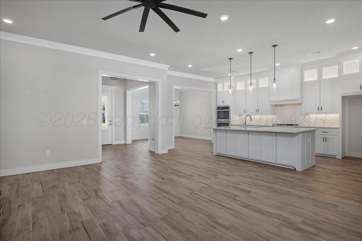 6300 Foley Square Street Property Photo 4