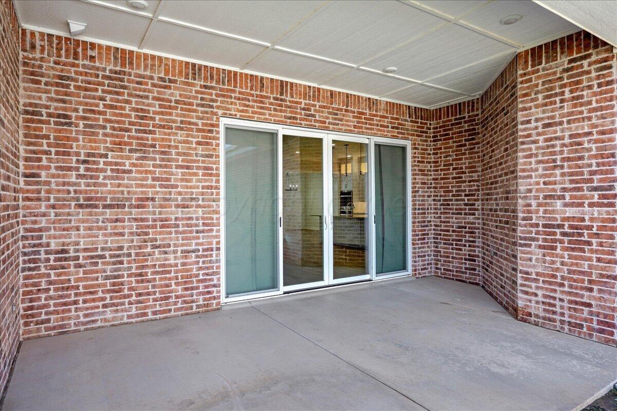 6300 Foley Square Street Property Photo 22