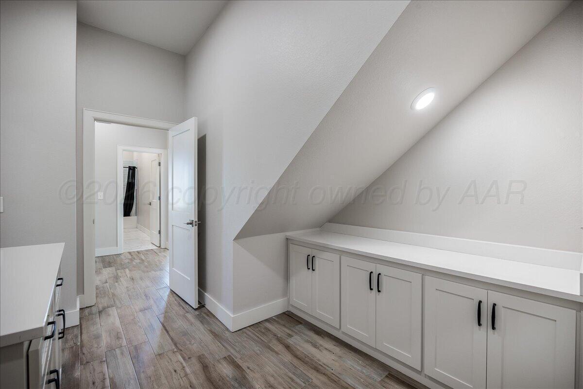6300 Foley Square Street Property Photo 43