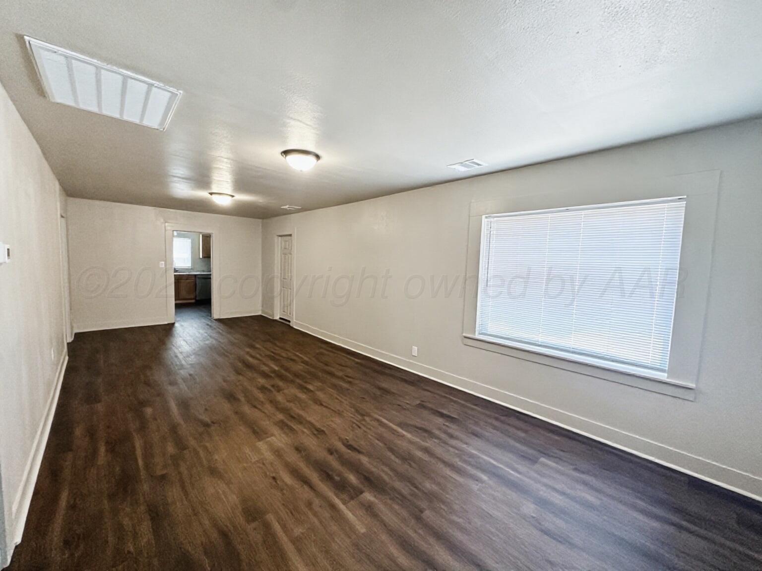 112 S Dallas Avenue Property Photo 8