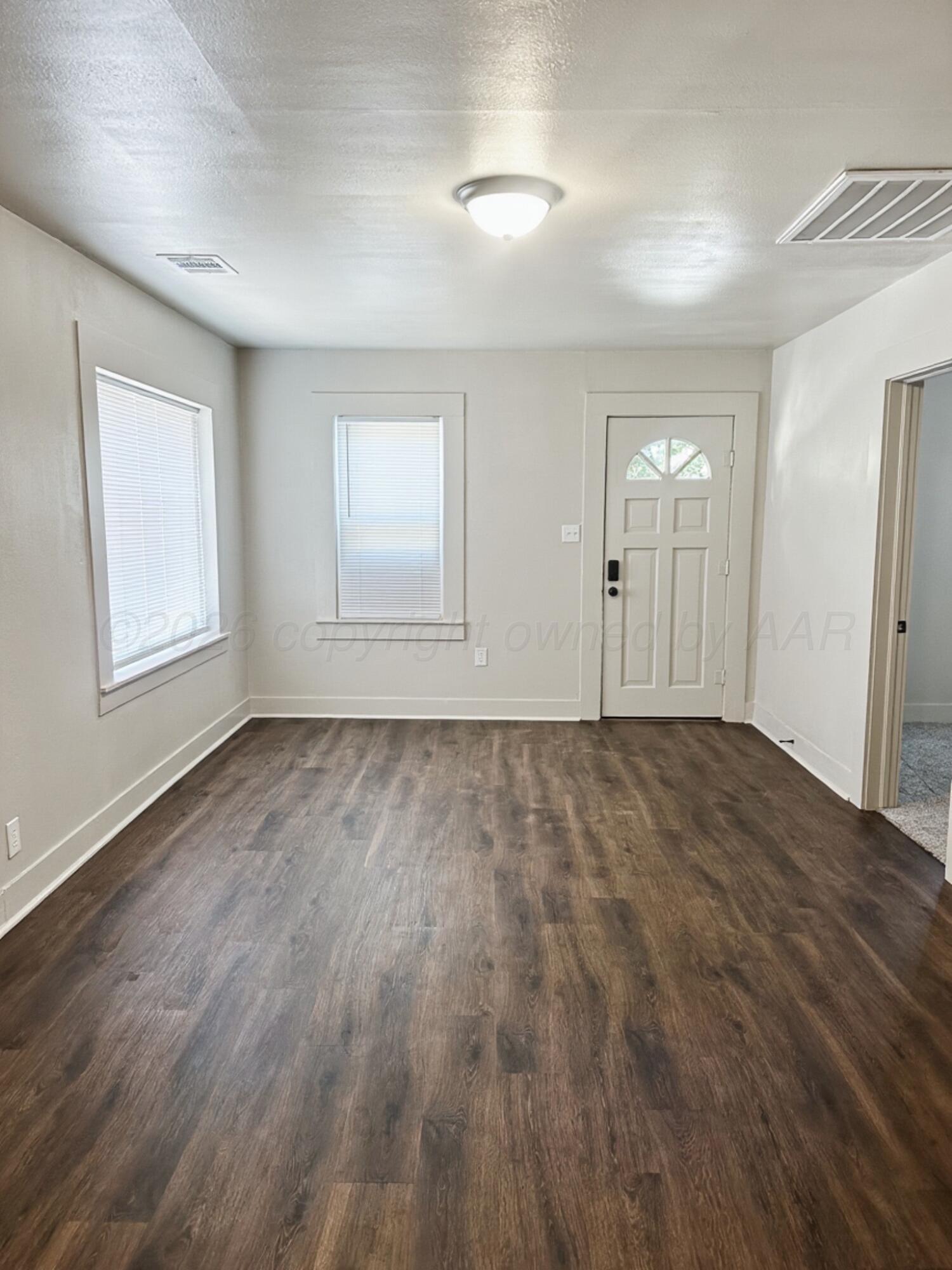 112 S Dallas Avenue Property Photo 9