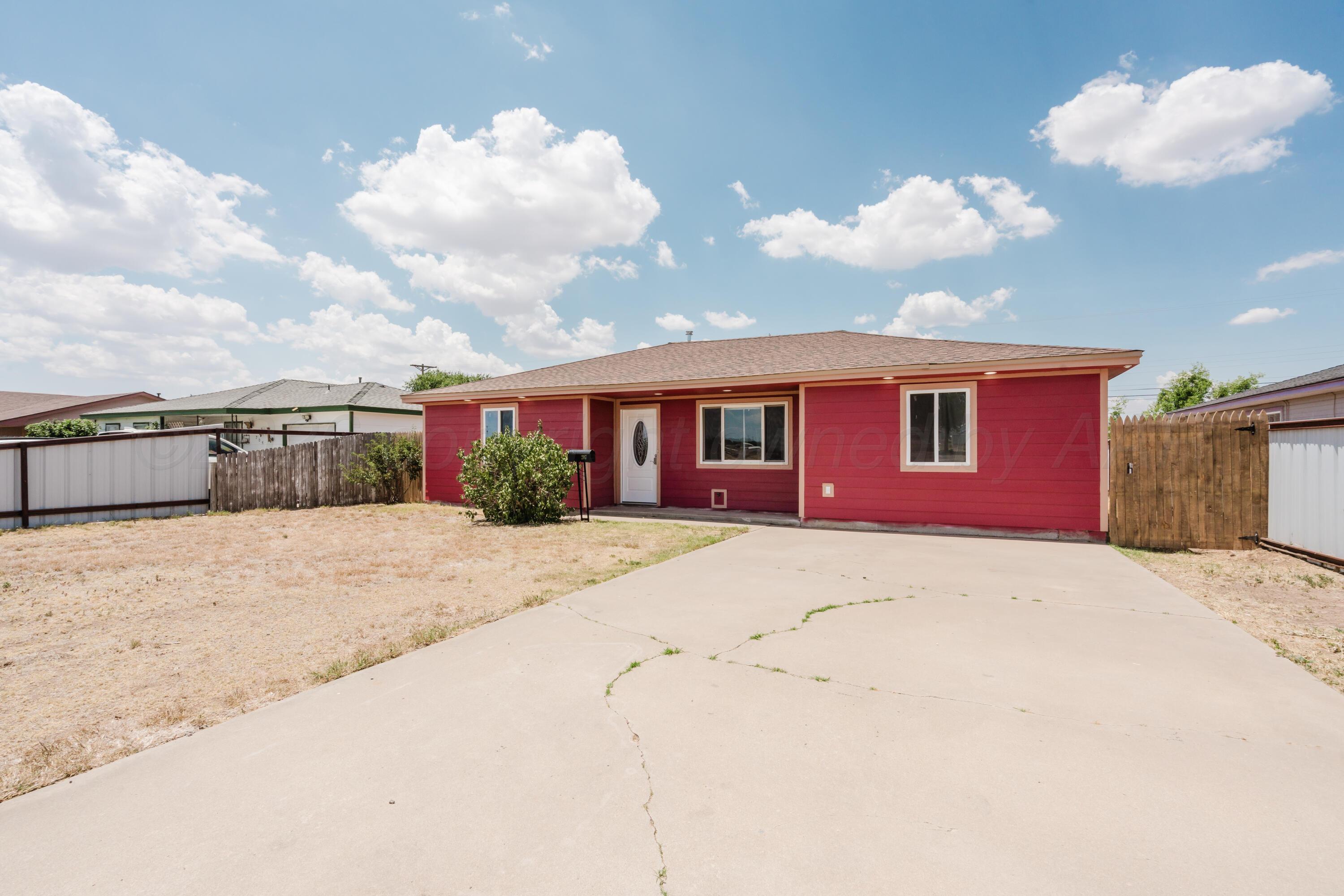 207 N Birge Avenue Property Photo 1