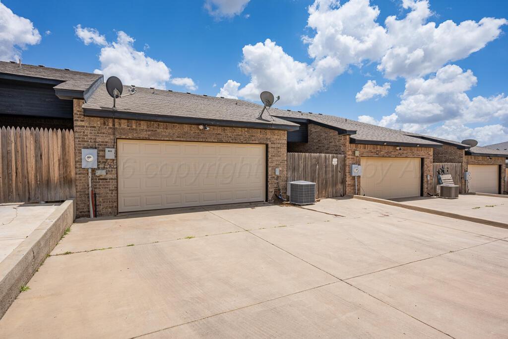 7128 Mosley Street Property Photo 6
