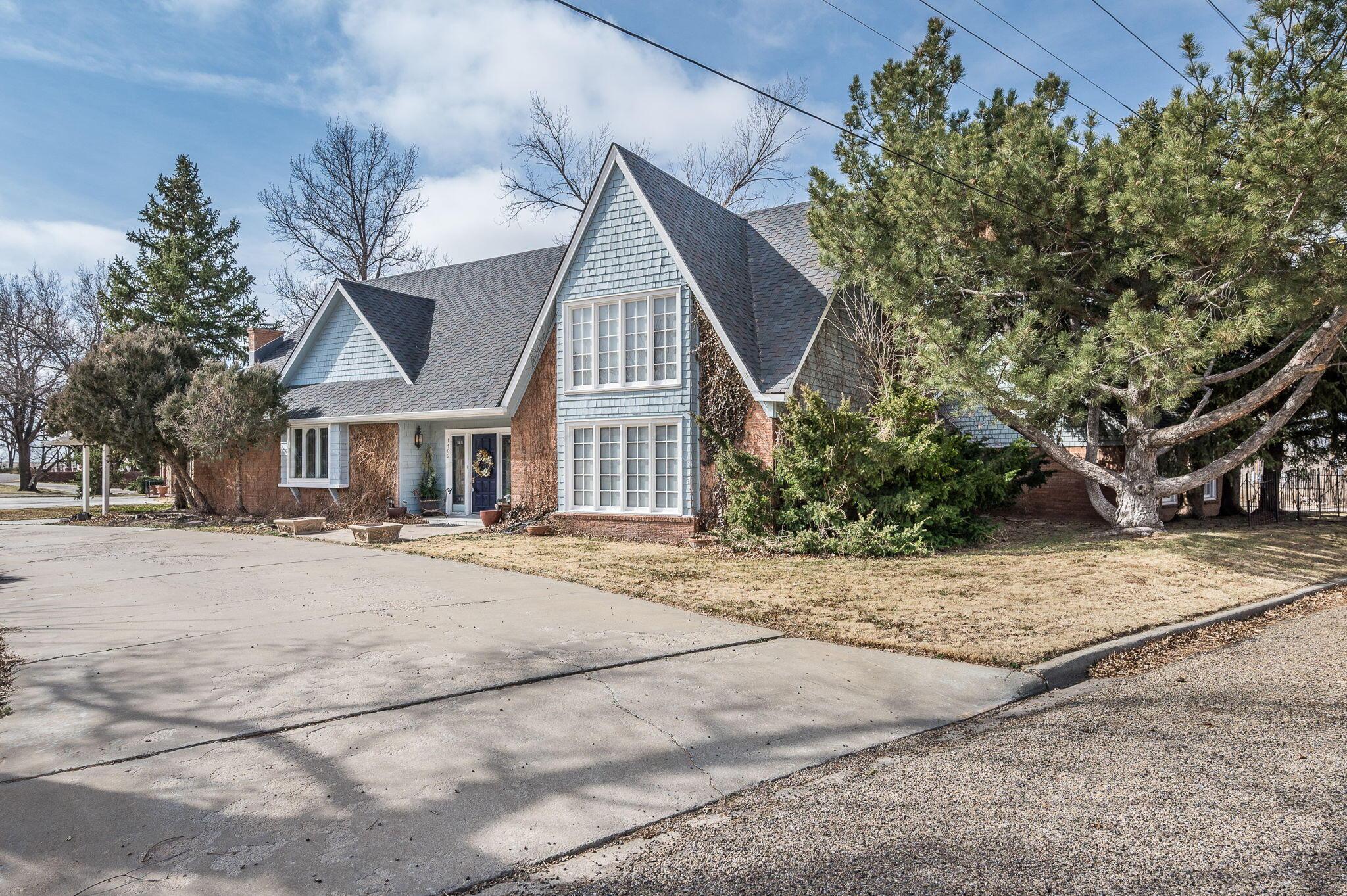 1402 Yucca Drive Property Photo 8