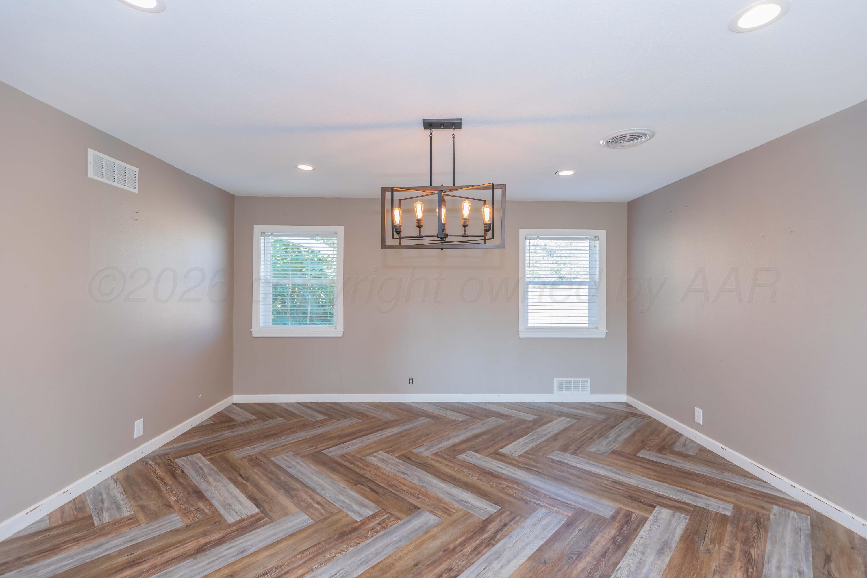 304 S Endicott Street Property Photo 15