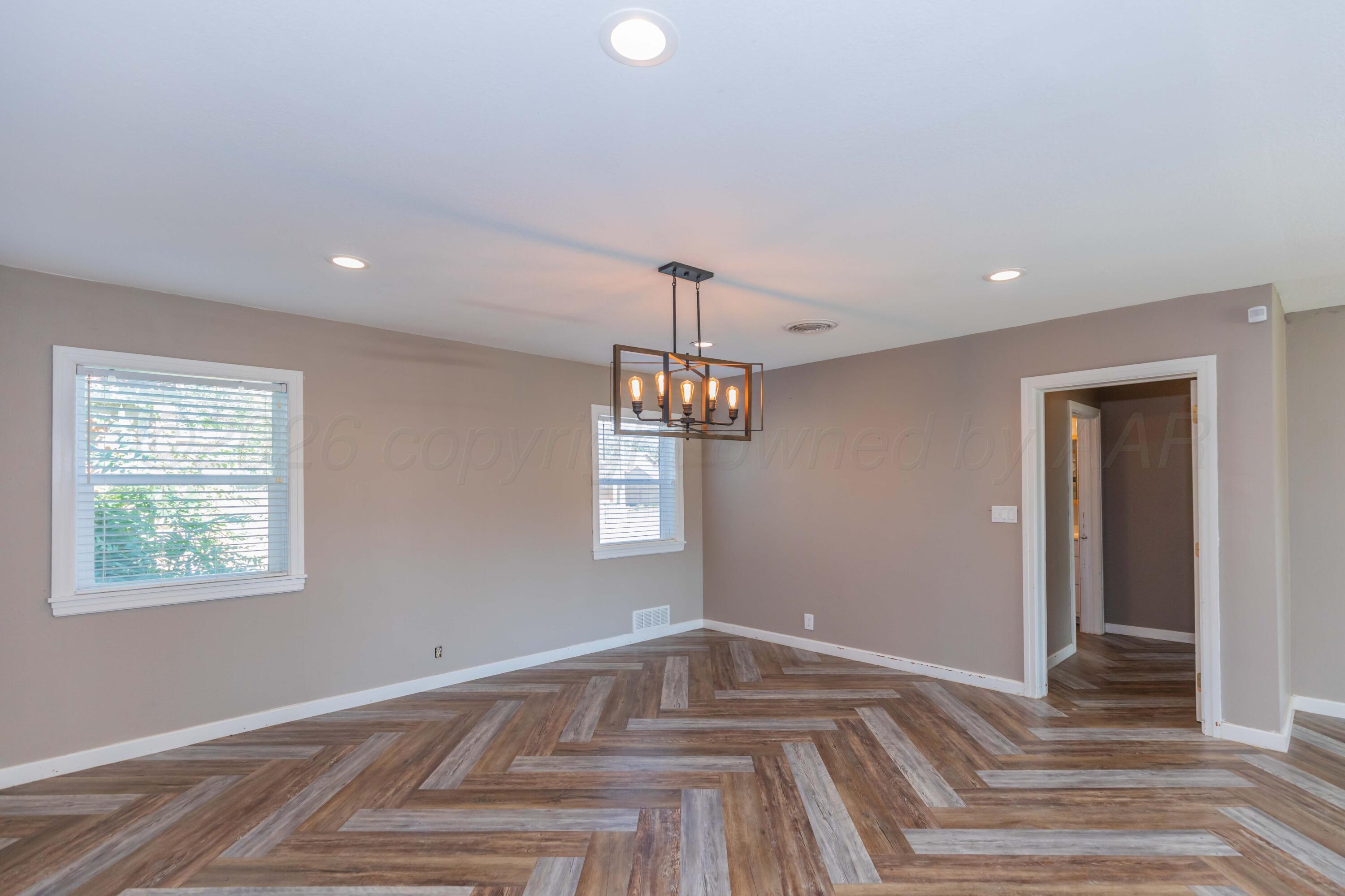 304 S Endicott Street Property Photo 16