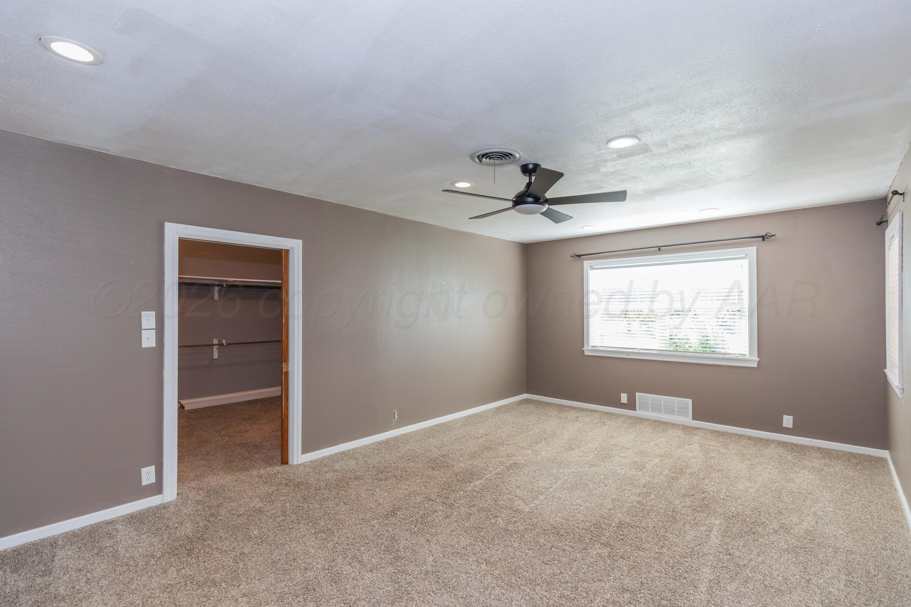 304 S Endicott Street Property Photo 20