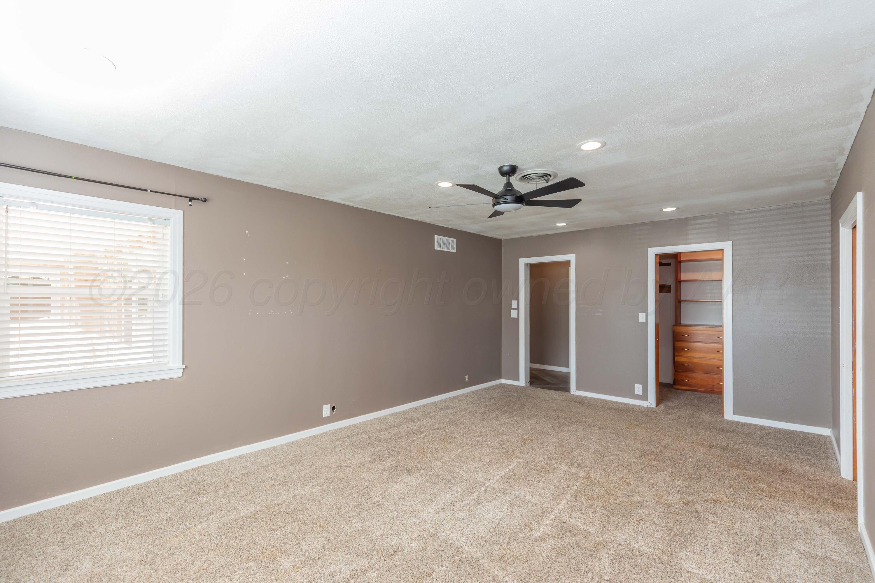 304 S Endicott Street Property Photo 29