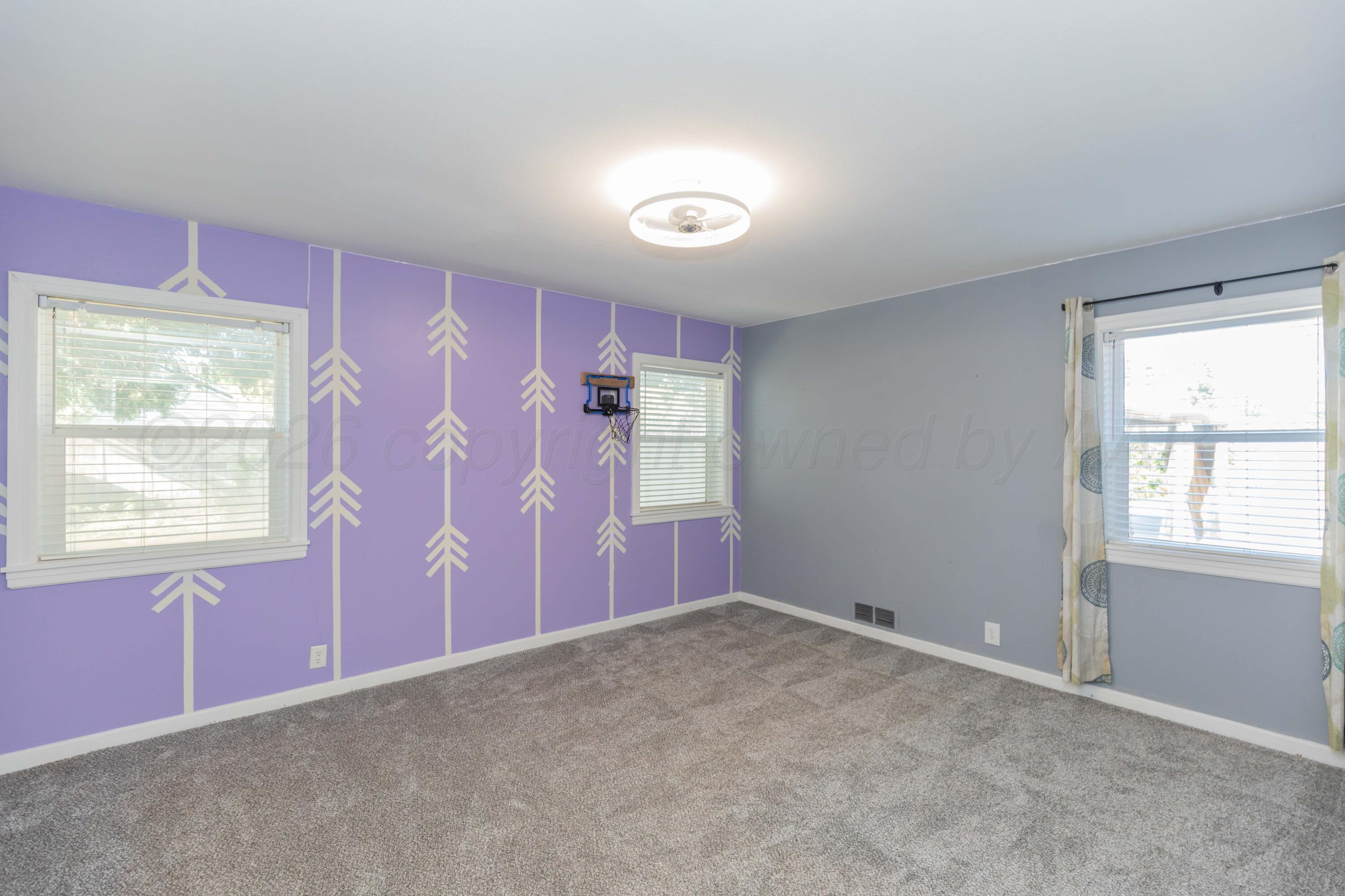 304 S Endicott Street Property Photo 34