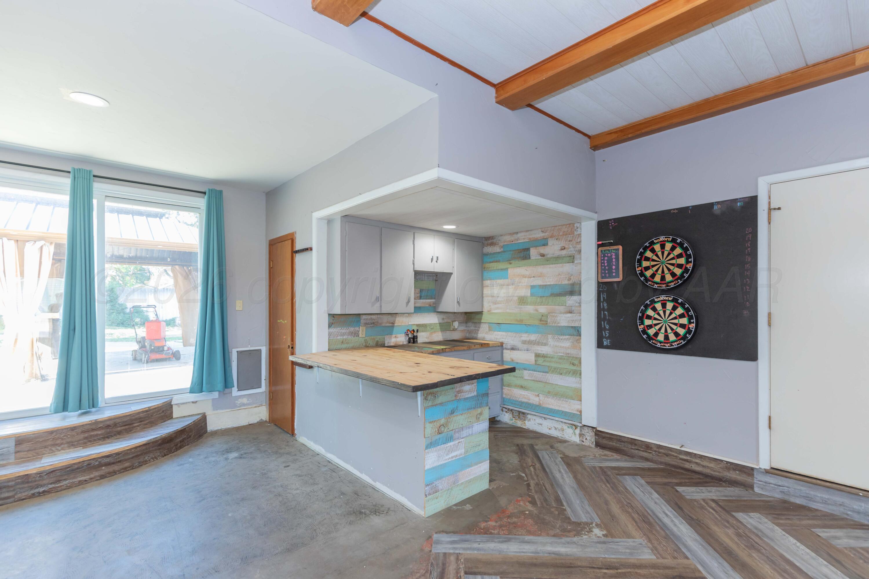 304 S Endicott Street Property Photo 45