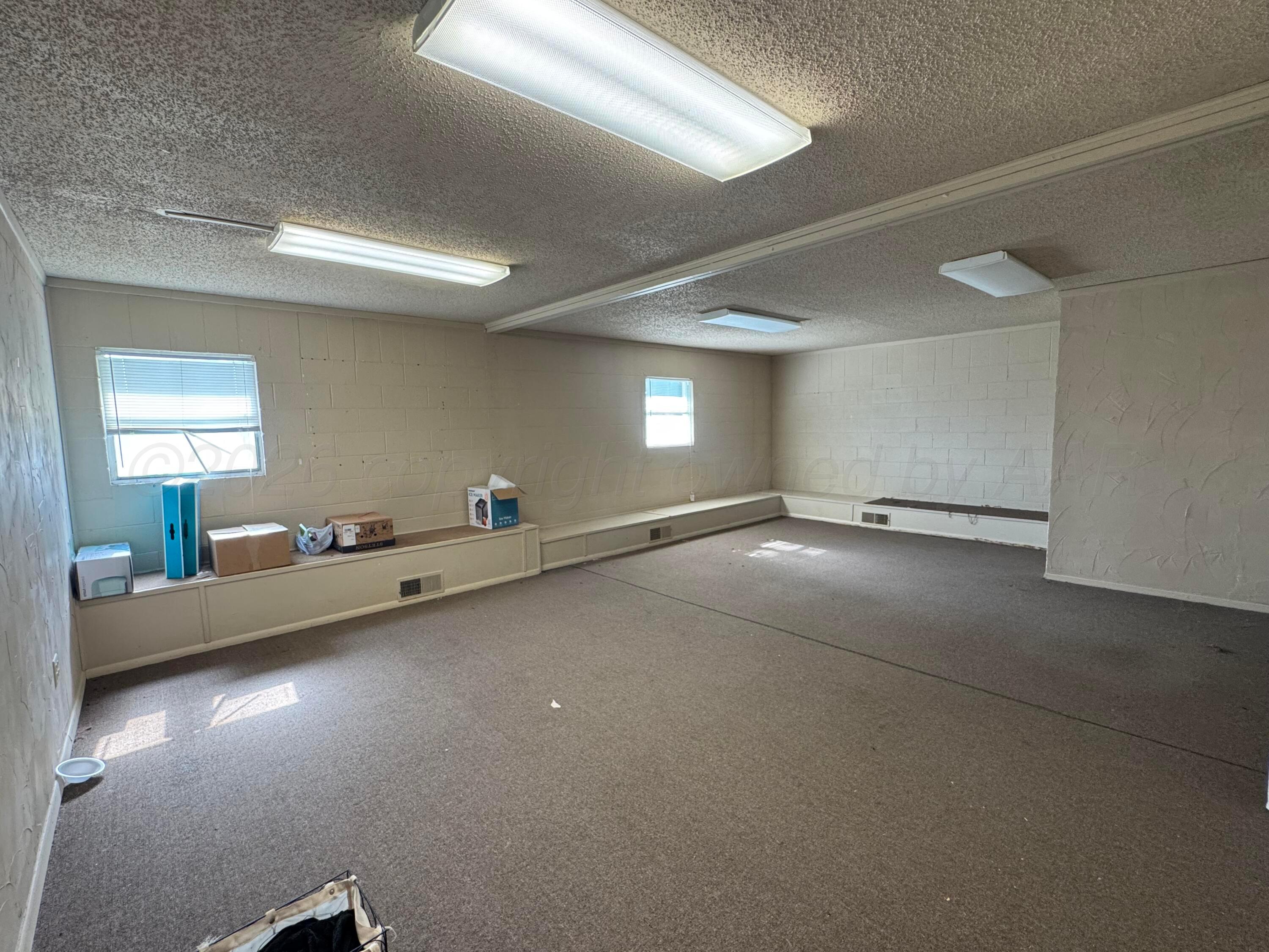 1801 S Drake Street Property Photo 12