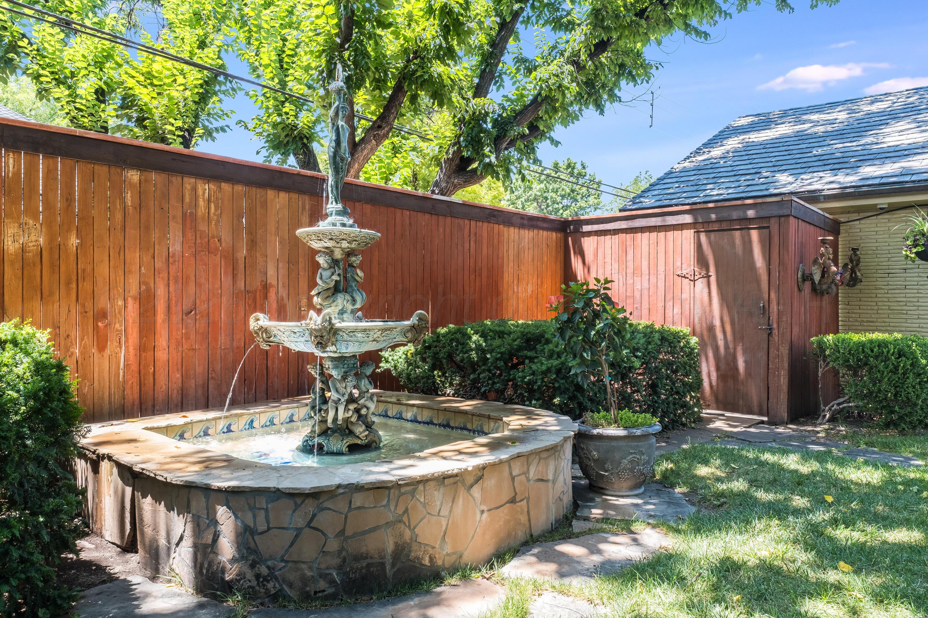 2808 S Bonham Street Property Photo 41